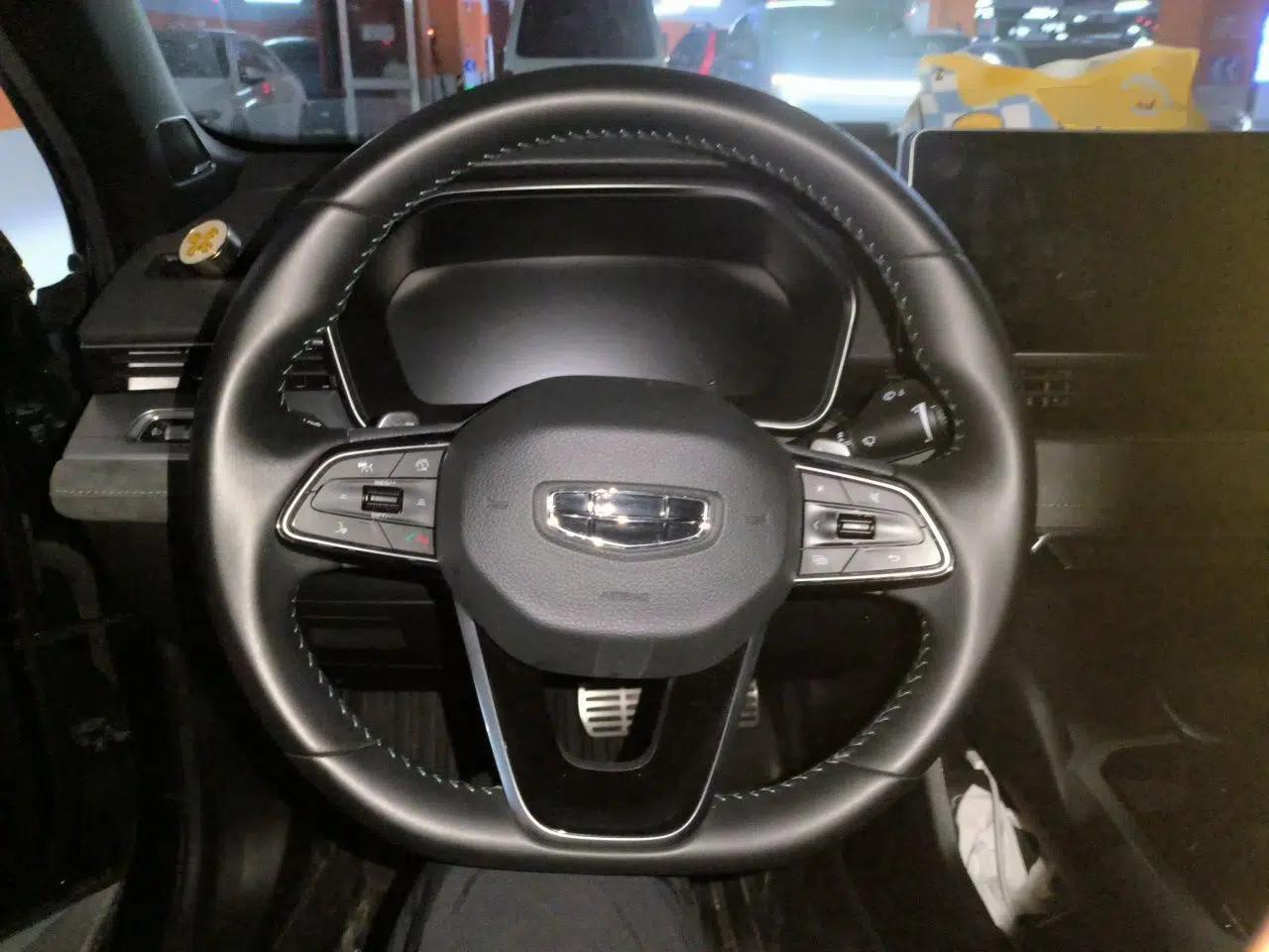Geely Auto Preface 2023 2.0TD "Only This Verdant Green" Edition — миниатюра 10