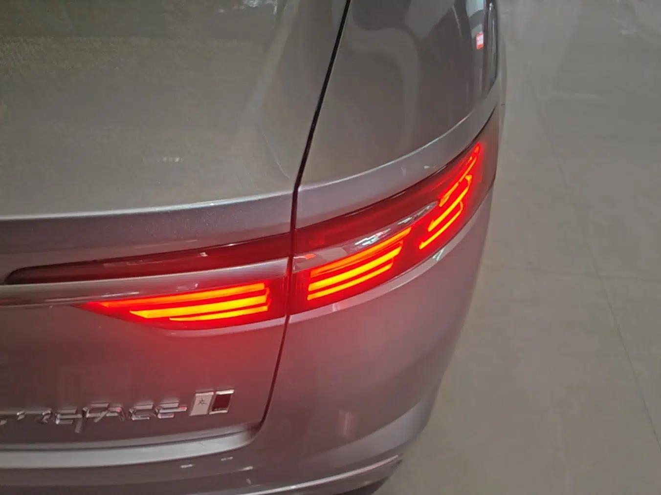Geely Auto Preface 2023 2.0TD Luxury Version — миниатюра 9