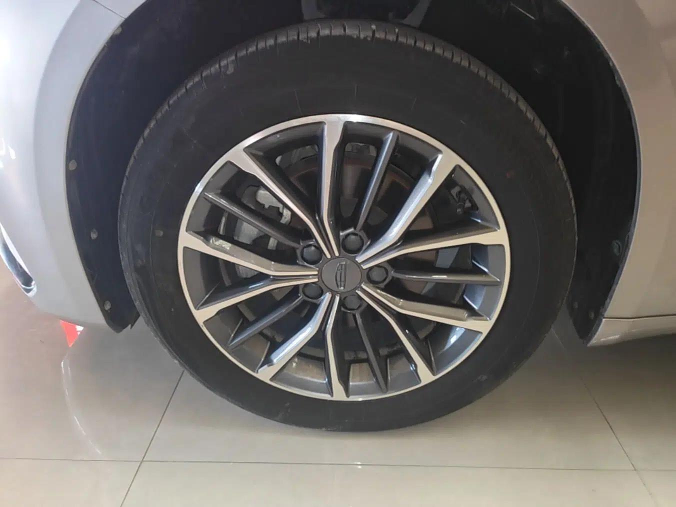 Geely Auto Preface 2023 2.0TD Luxury Version — миниатюра 10