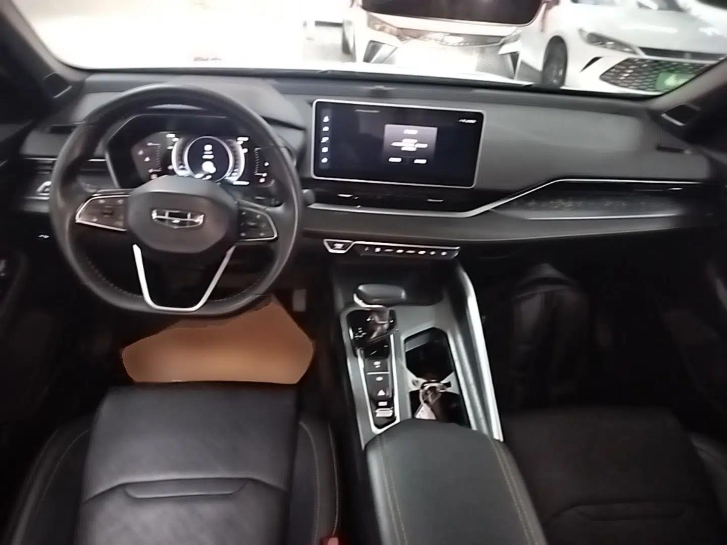 Geely Auto Preface 2023 1.5TD Fuyao Version — миниатюра 12