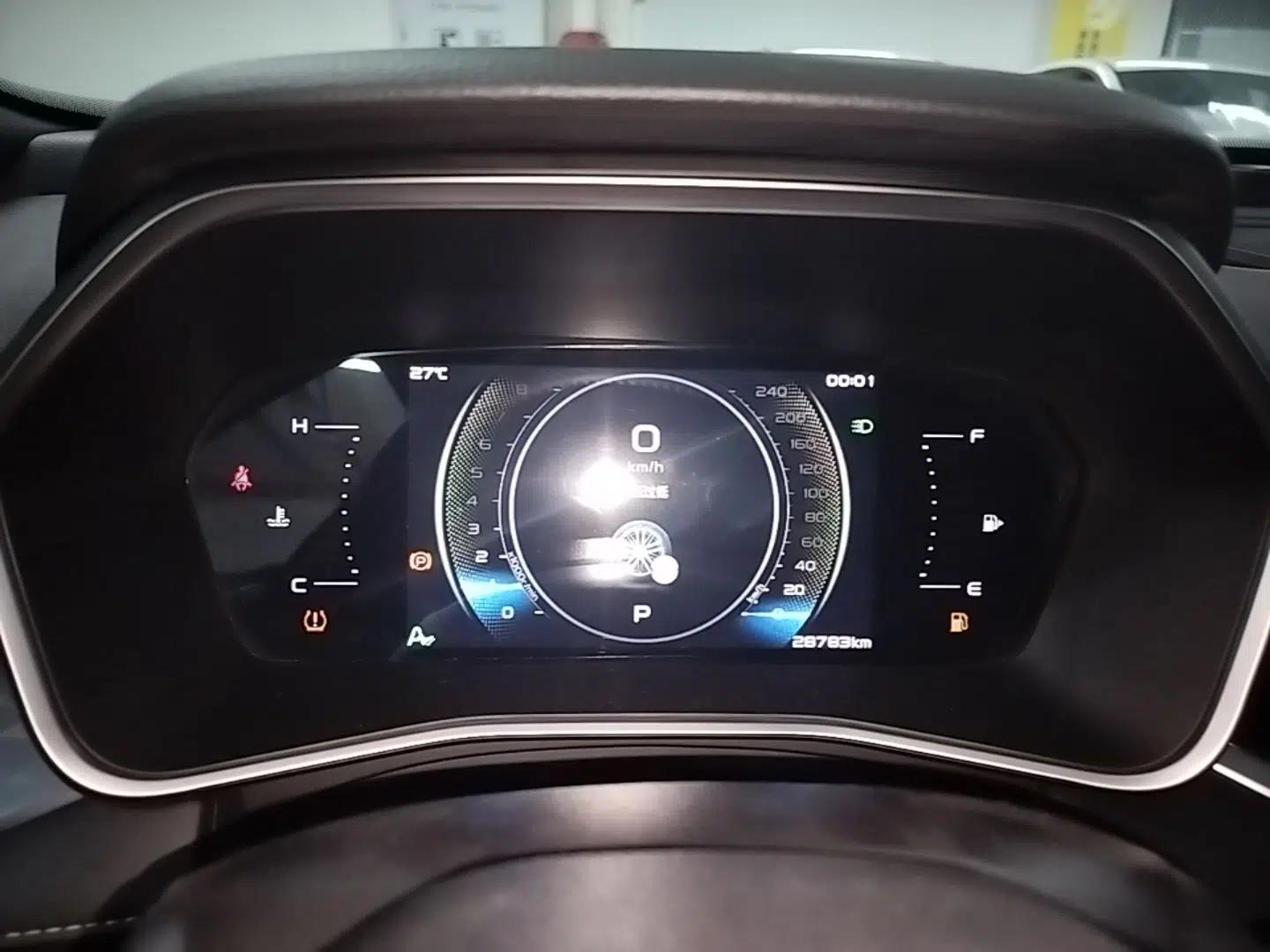 Geely Auto Preface 2023 1.5TD Fuyao Version — миниатюра 14