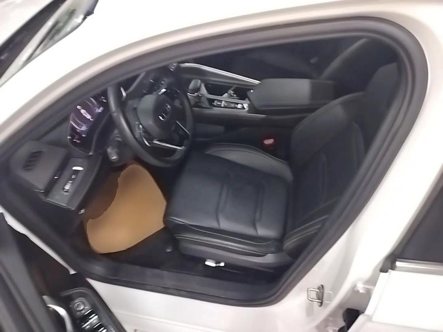 Geely Auto Preface 2023 1.5TD Fuyao Version — миниатюра 18