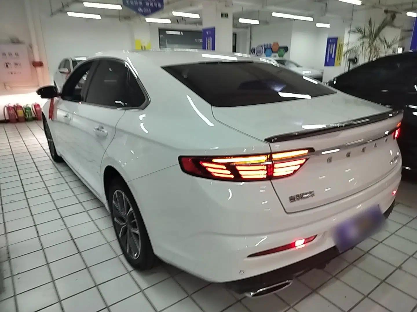 Geely Auto Preface 2023 1.5TD Fuyao Version — миниатюра 4