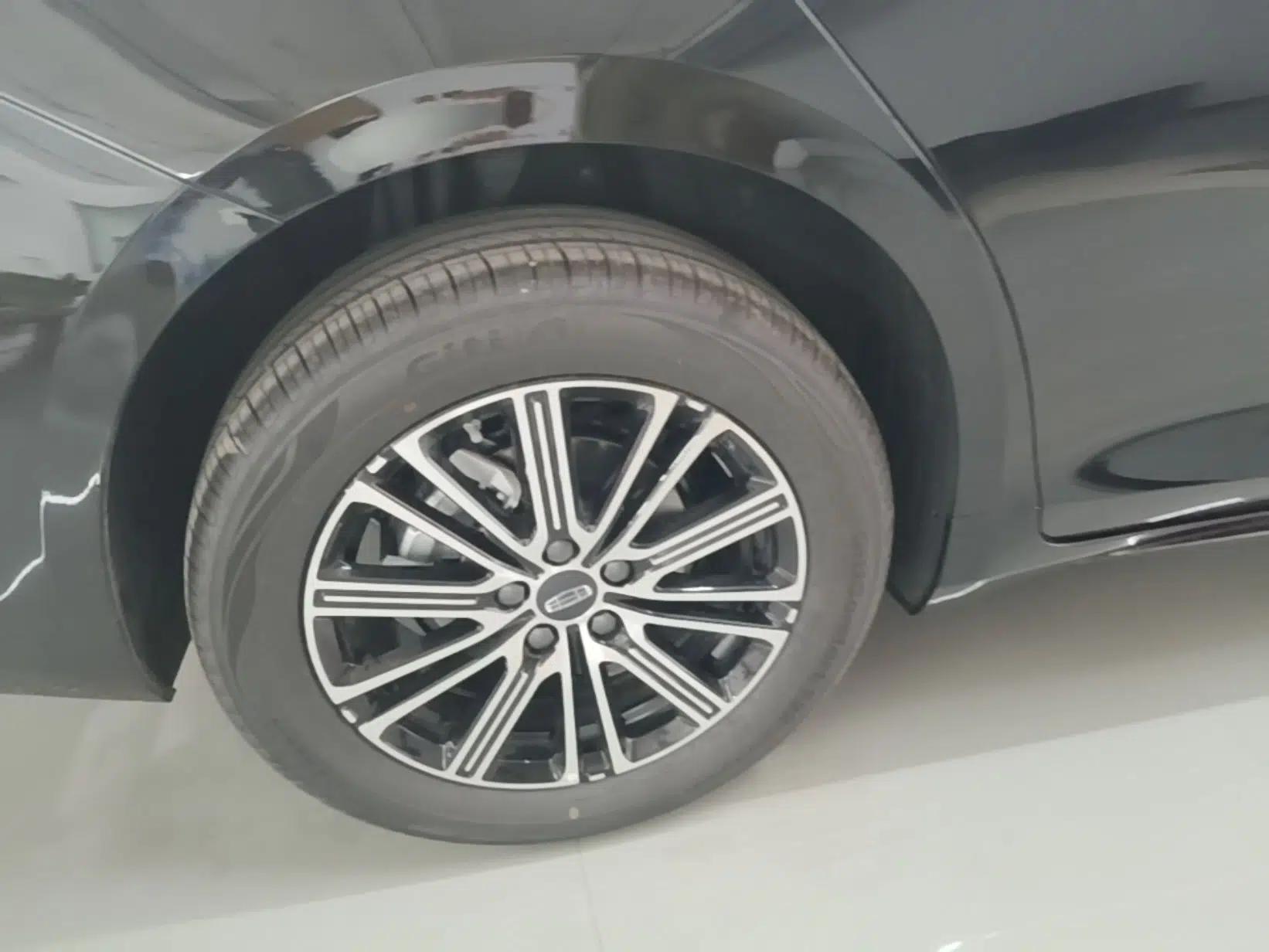 Geely Auto Preface 2026 Model Oriental Yao 1.5TD Fuyao Edition — миниатюра 11