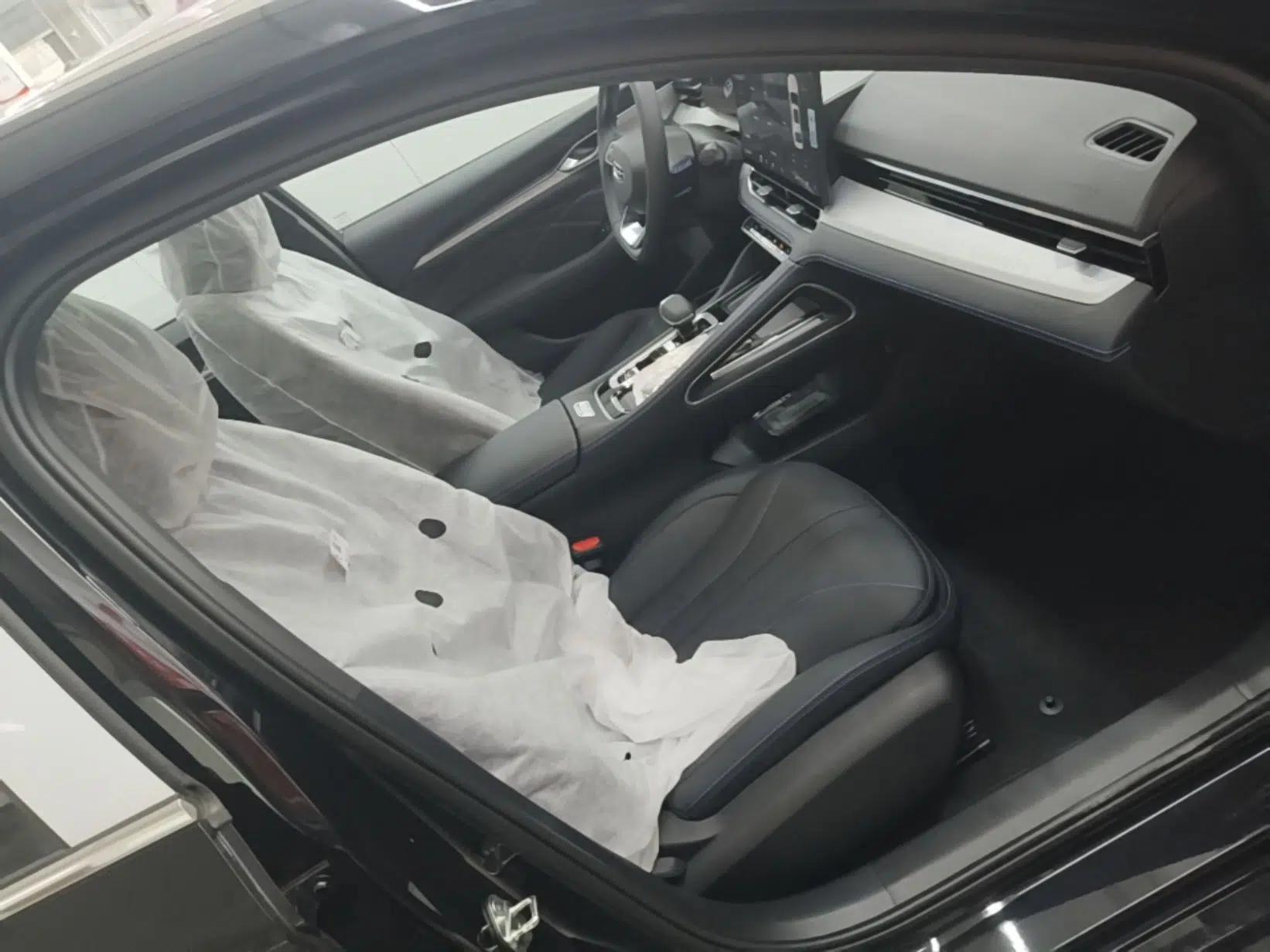 Geely Auto Preface 2026 Model Oriental Yao 1.5TD Fuyao Edition — миниатюра 19