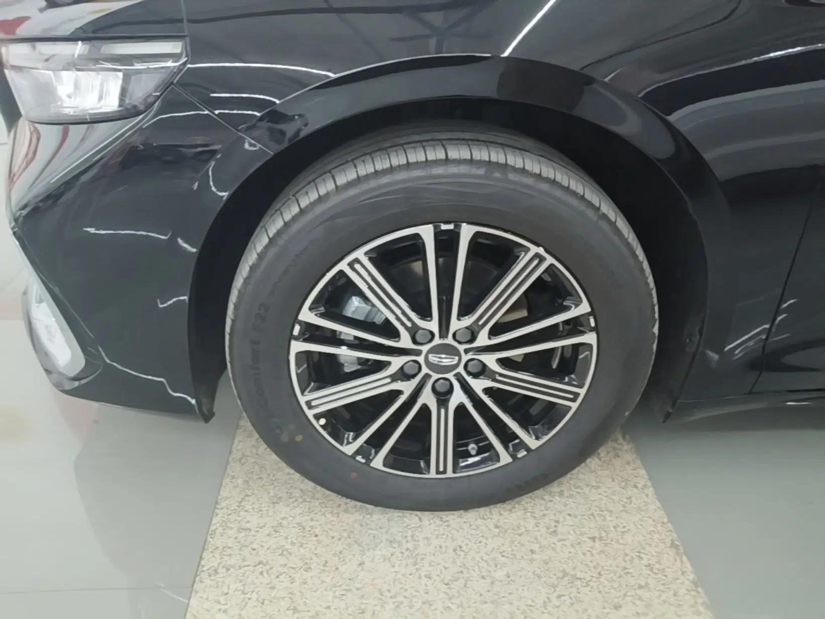 Geely Auto Preface 2026 Model Oriental Yao 1.5TD Fuyao Edition — миниатюра 10