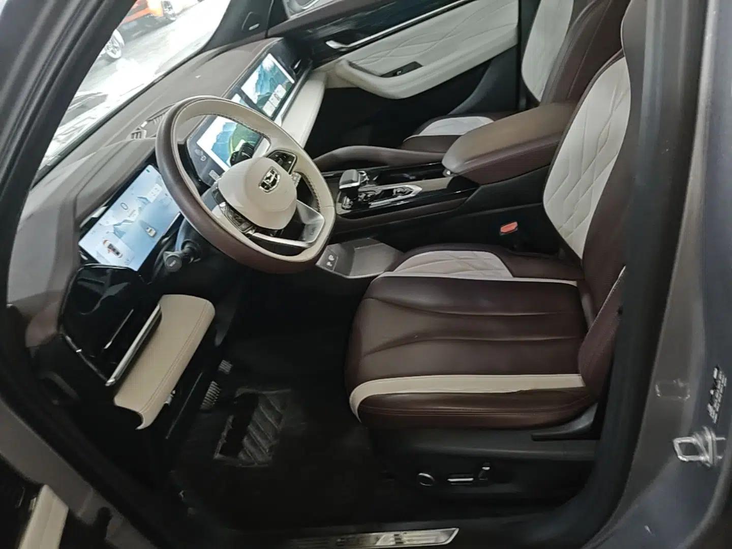Geely Auto Monjaro L 2021 2.0TD DCT EVO Two-Wheel Drive Smart Luxury Version — миниатюра 17