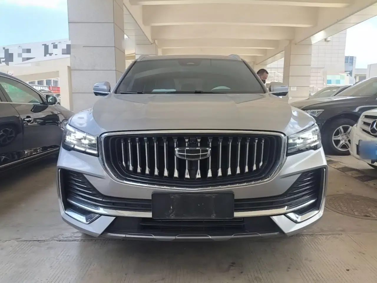 Geely Auto Monjaro L 2021 2.0TD DCT EVO Two-Wheel Drive Prestige Version — миниатюра 2
