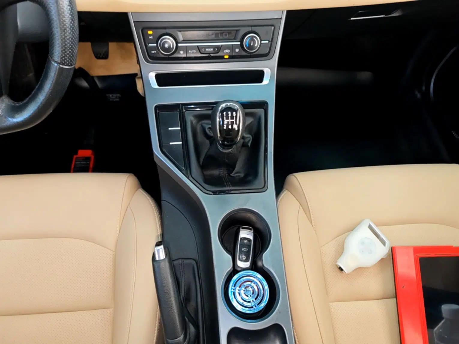 Geely Auto Emgrand 2018 1.5L Manual Luxury Model — миниатюра 16