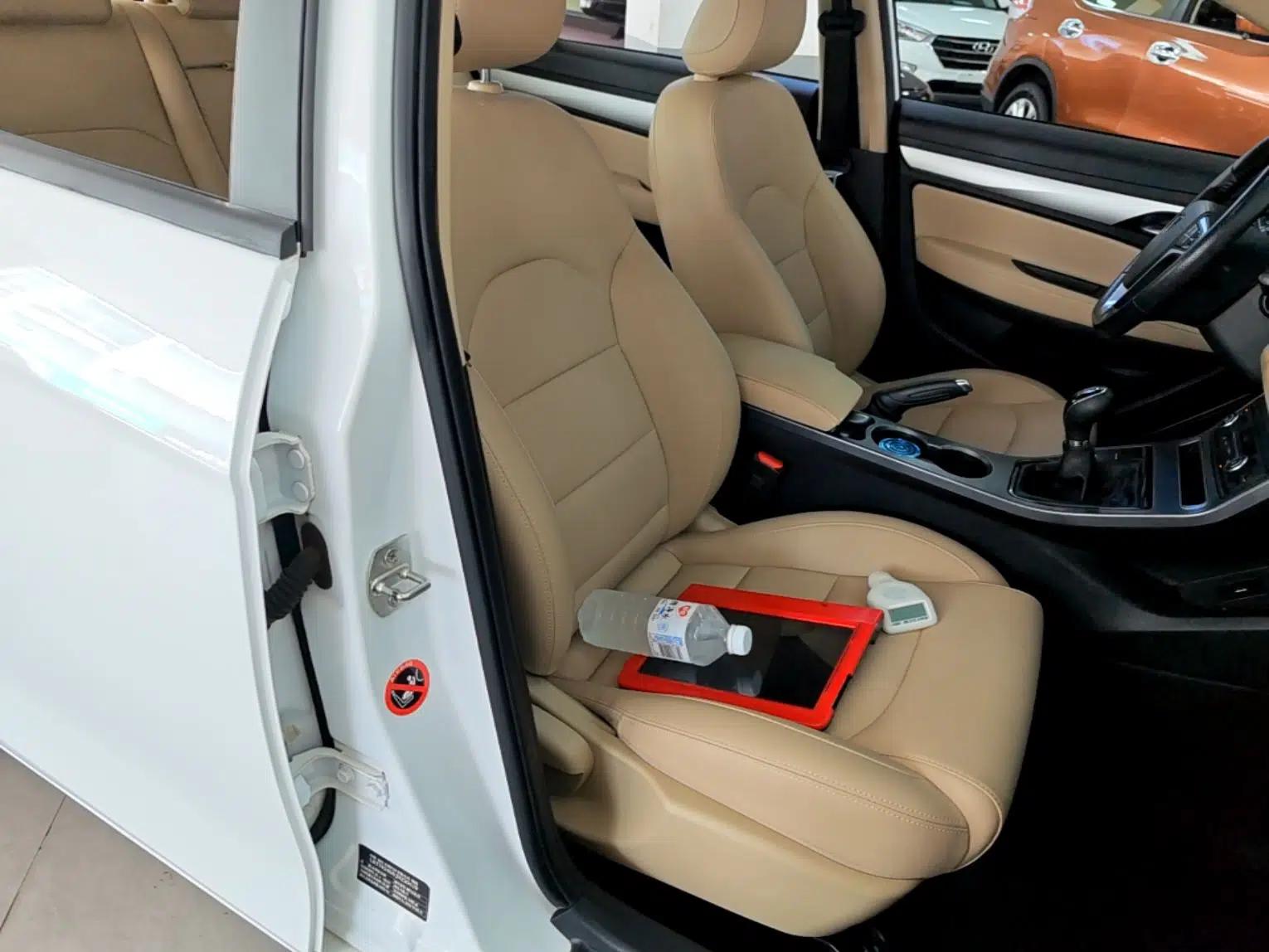 Geely Auto Emgrand 2018 1.5L Manual Luxury Model — миниатюра 19