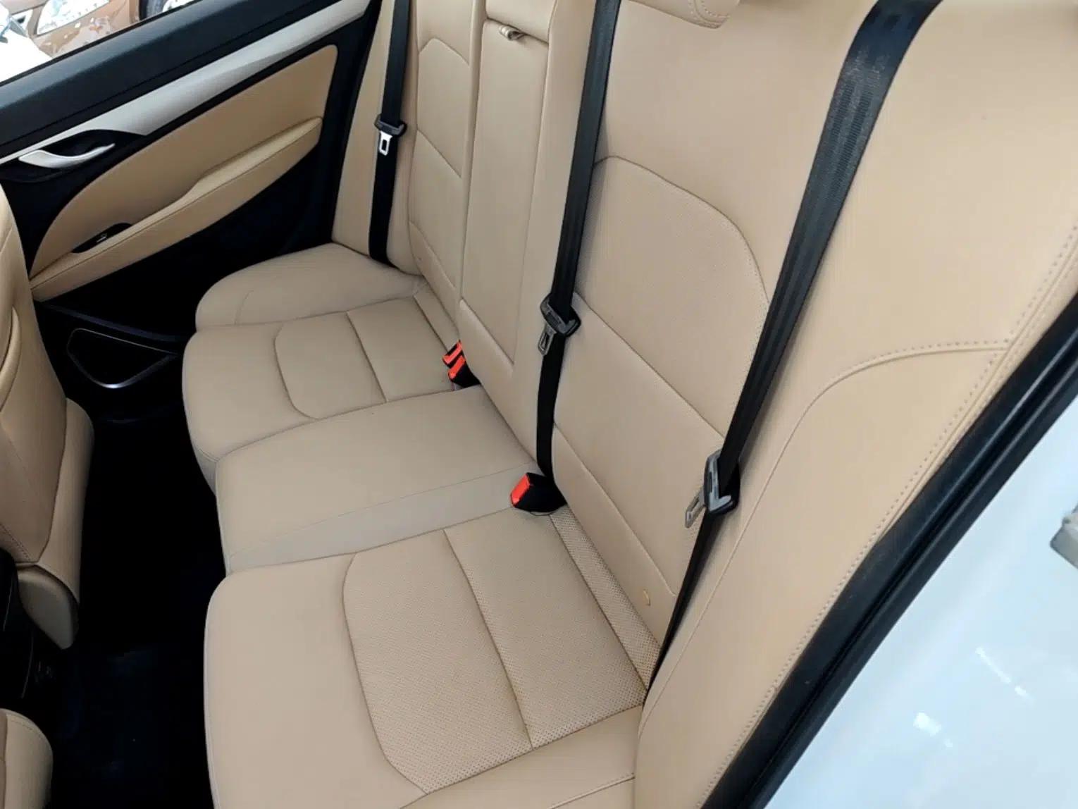 Geely Auto Emgrand 2018 1.5L Manual Luxury Model — миниатюра 20