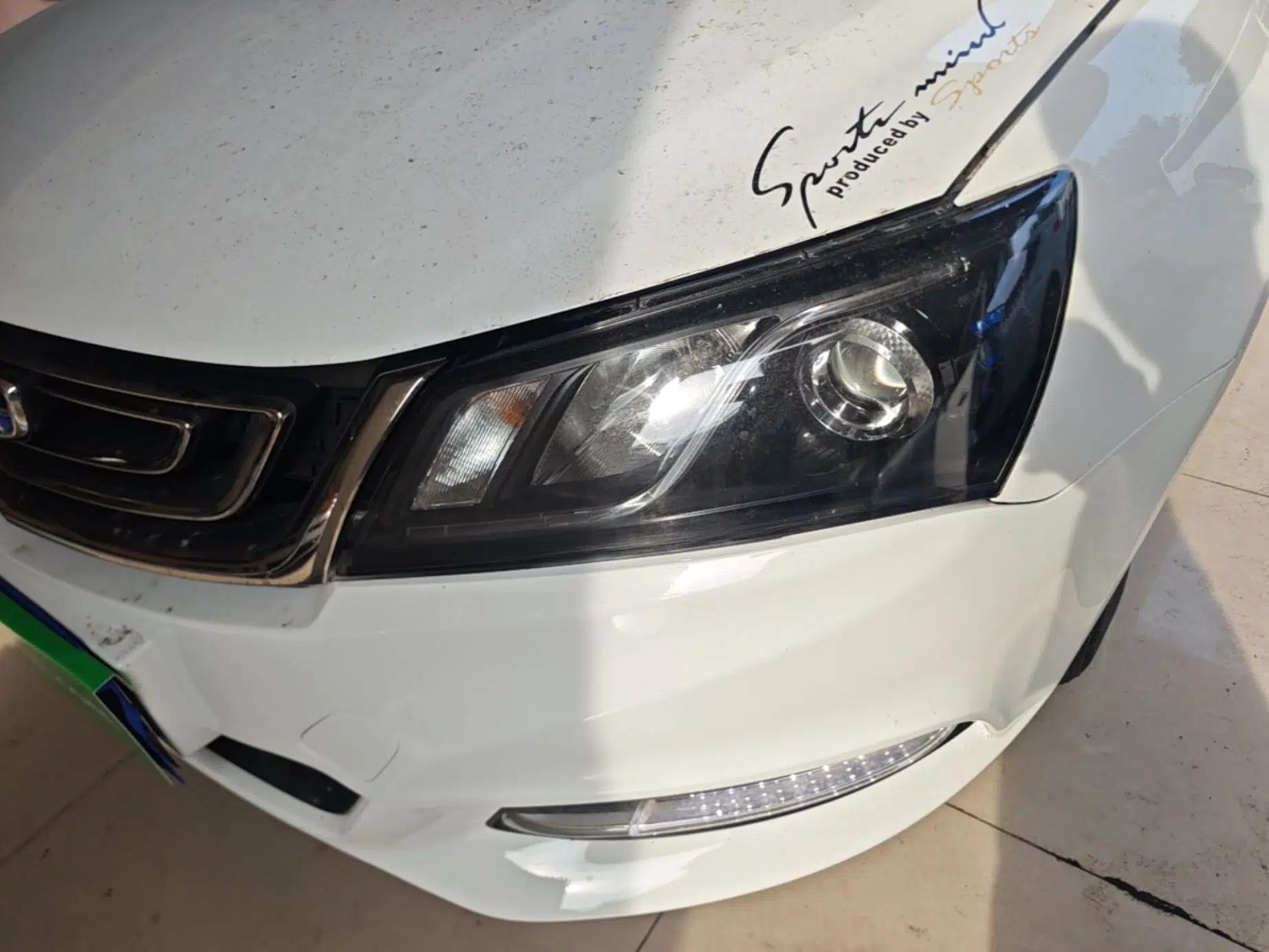 Geely Auto Emgrand 2017 Sedan Million Edition 1.5L Manual Luxury Model — миниатюра 8