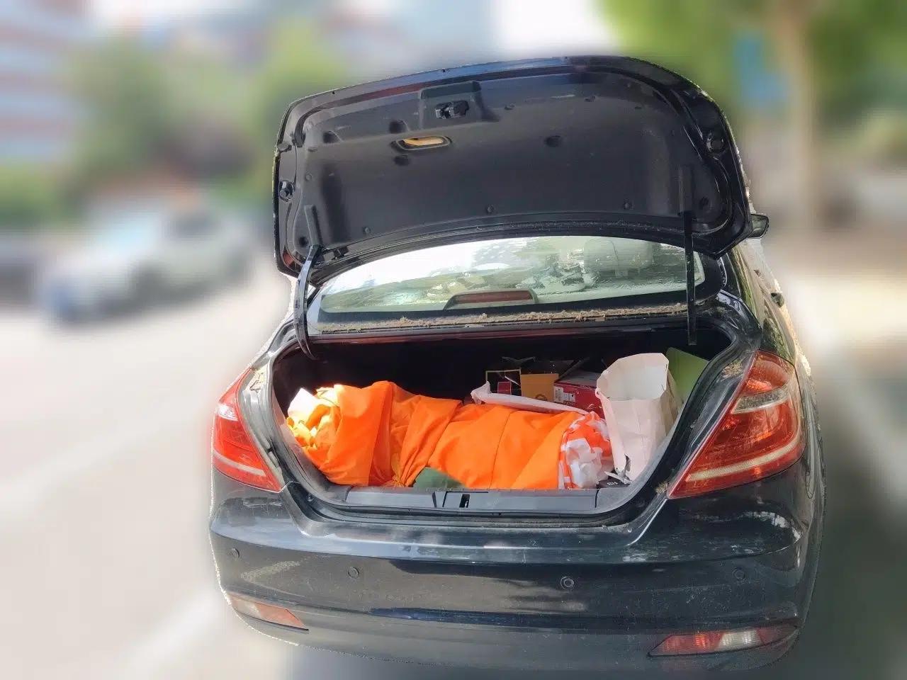Geely Auto Emgrand 2014 Sedan 1.5L Manual Elite Model — миниатюра 19