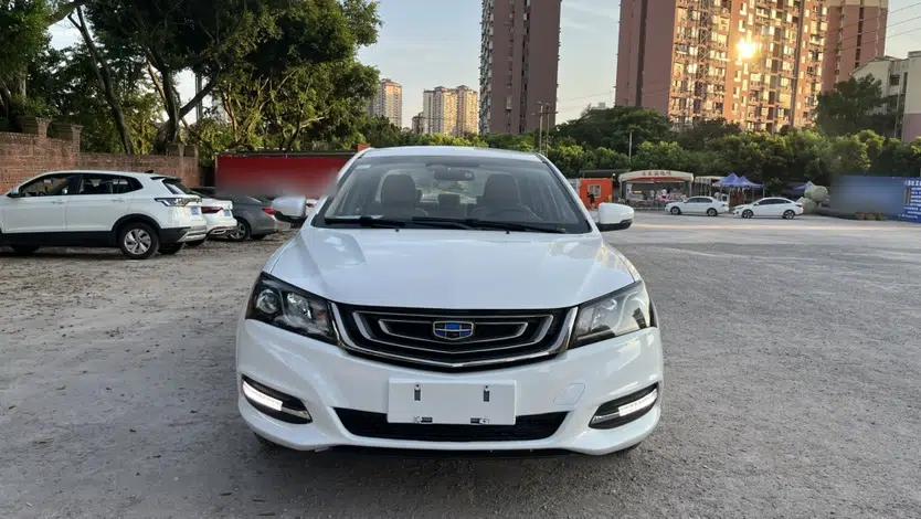 Geely Auto Emgrand 2017 Sedan Million Edition 1.5L Manual Luxury Model — миниатюра 2
