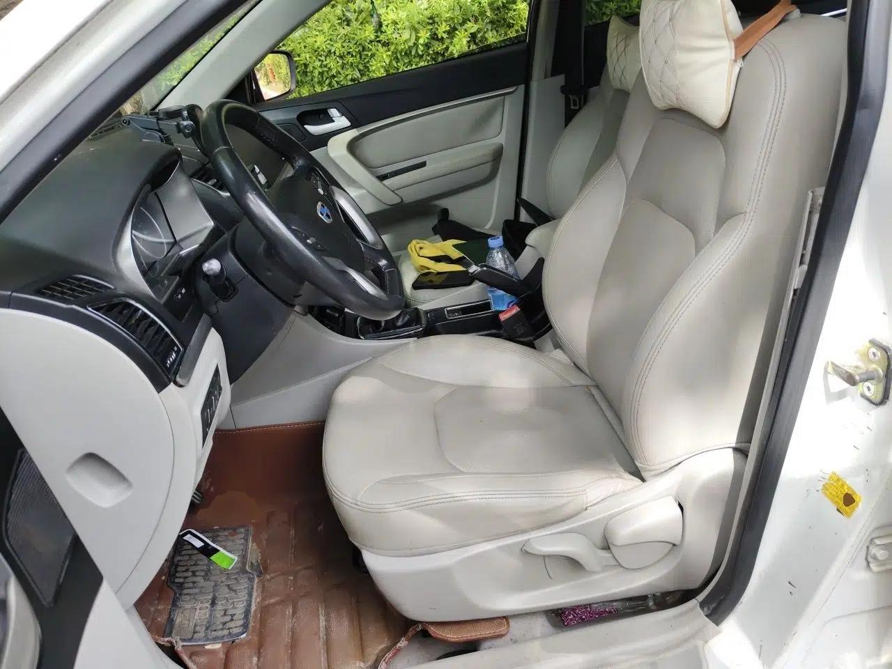 Geely Auto Emgrand 2014 Sedan 1.5L Manual Elite Model — миниатюра 15