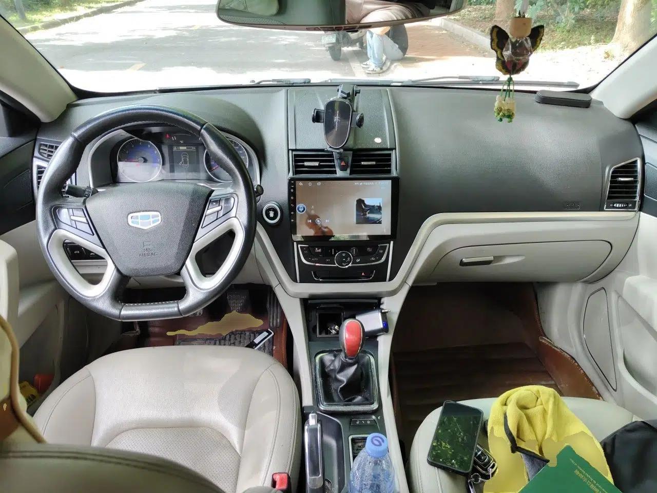 Geely Auto Emgrand 2014 Sedan 1.5L Manual Elite Model — миниатюра 9