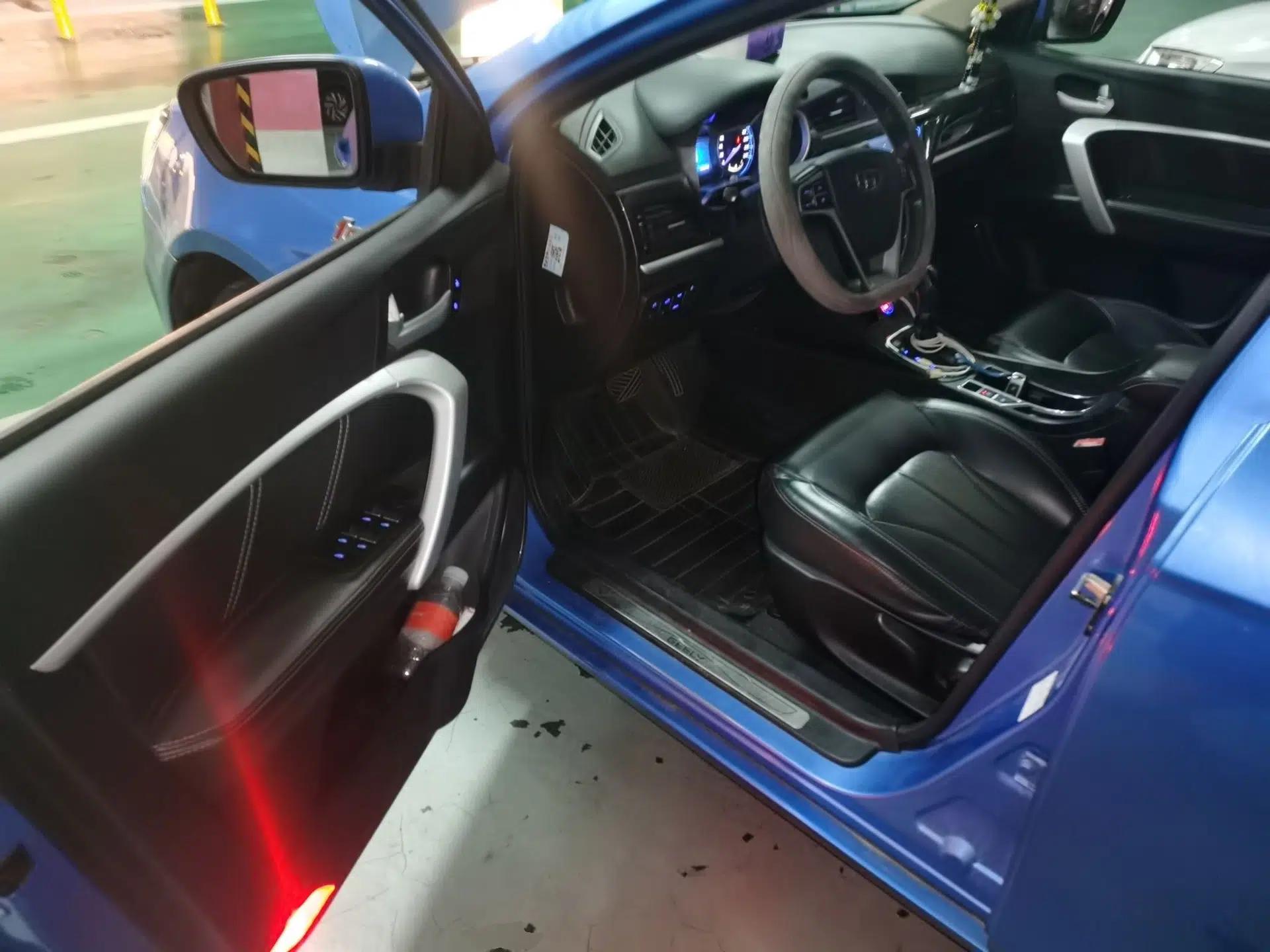 Geely Auto Emgrand 2017 Sedan Million Edition 1.5L CVT Upward Version — миниатюра 16