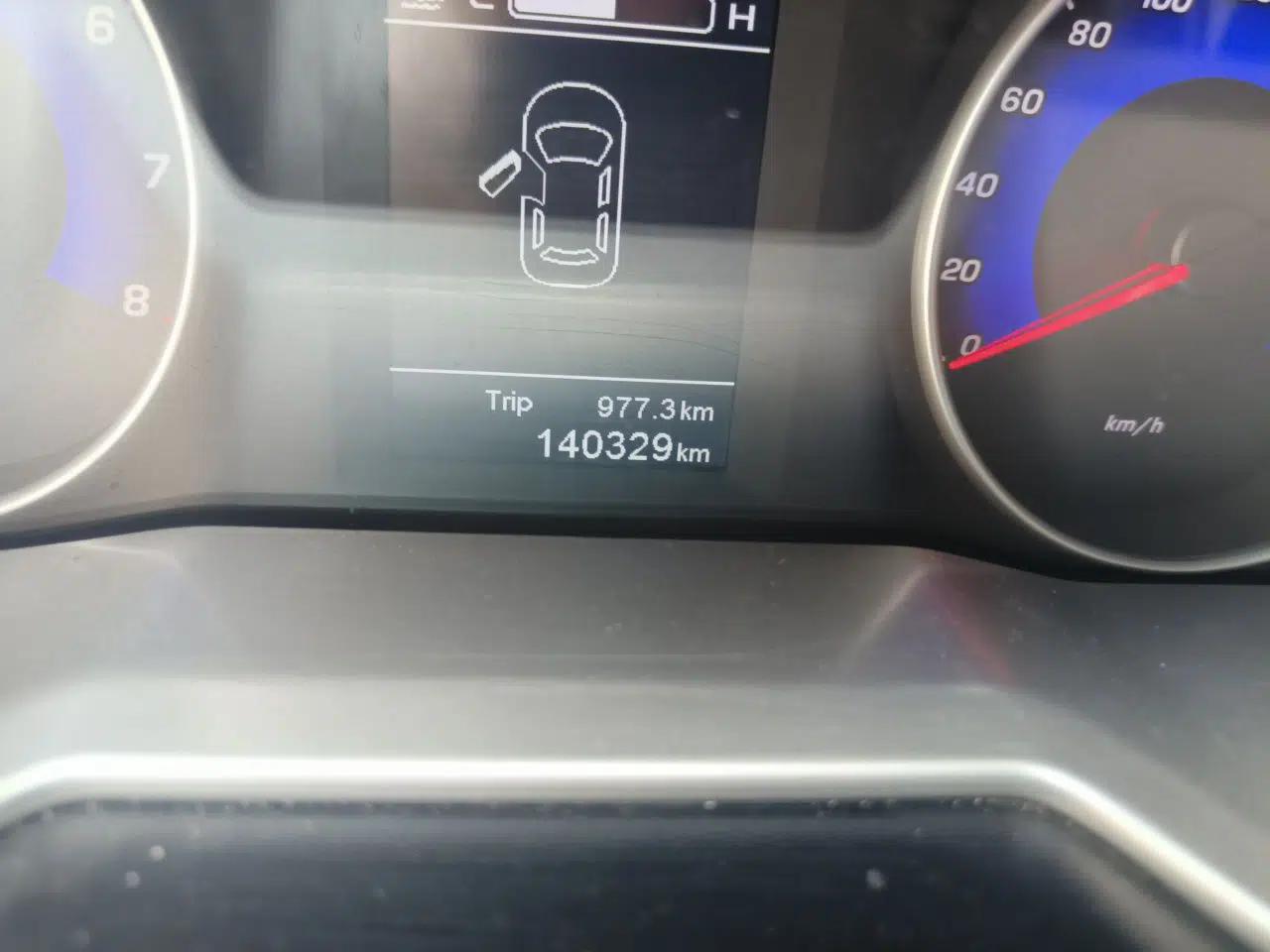 Geely Auto Emgrand 2016 Sedan 1.5L Manual Luxury Model — миниатюра 12