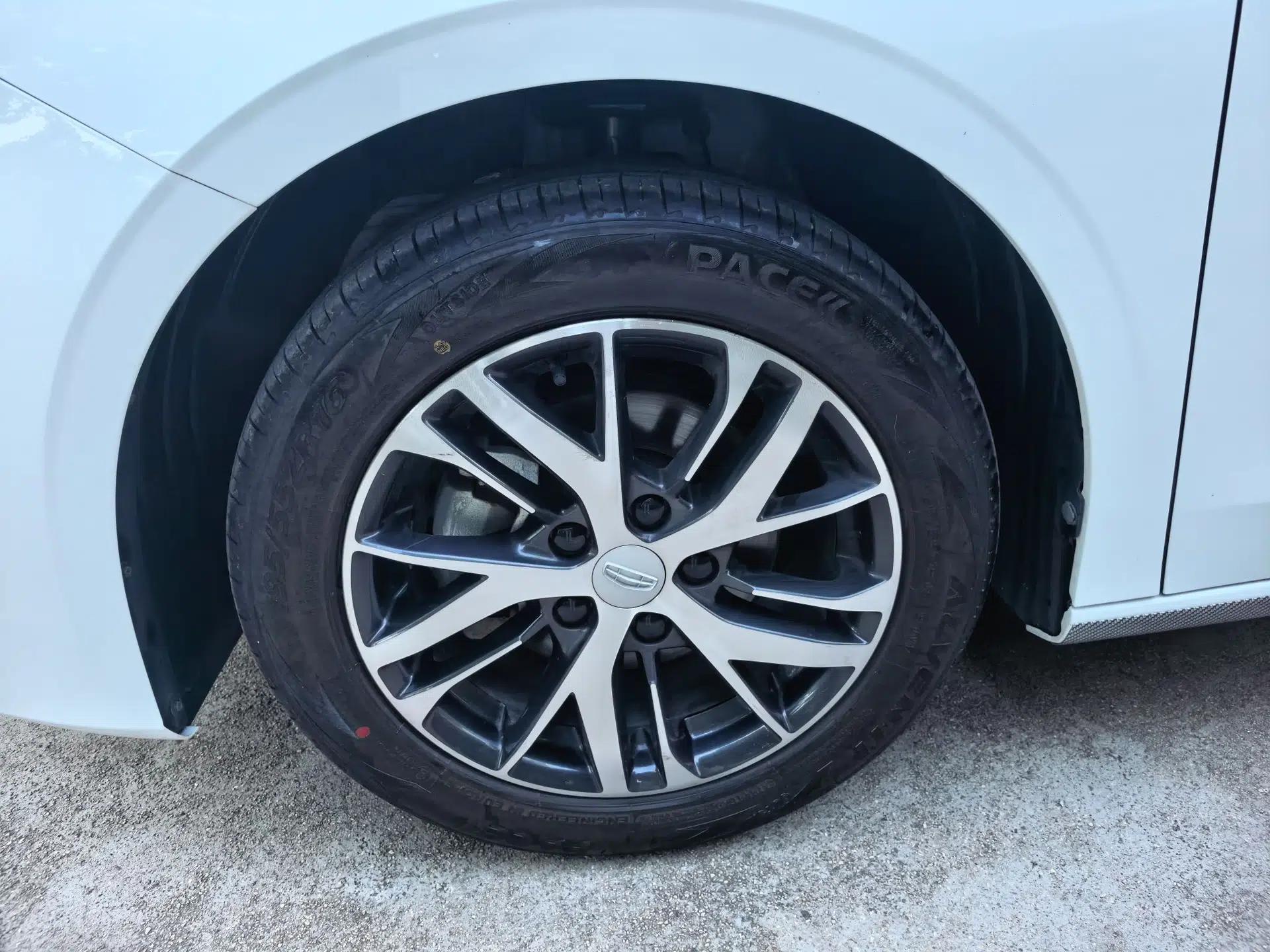 Geely Auto Emgrand 2023 4th Generation Champion Edition 1.5L Manual Luxury Model — миниатюра 12