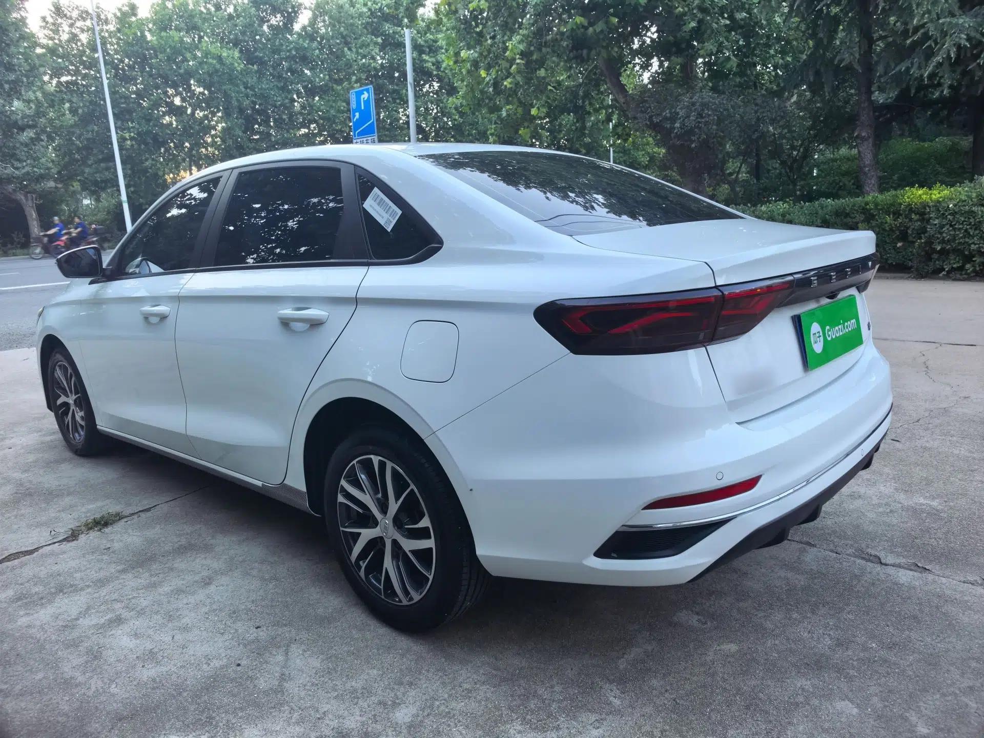 Geely Auto Emgrand 2023 4th Generation Champion Edition 1.5L Manual Luxury Model — миниатюра 14