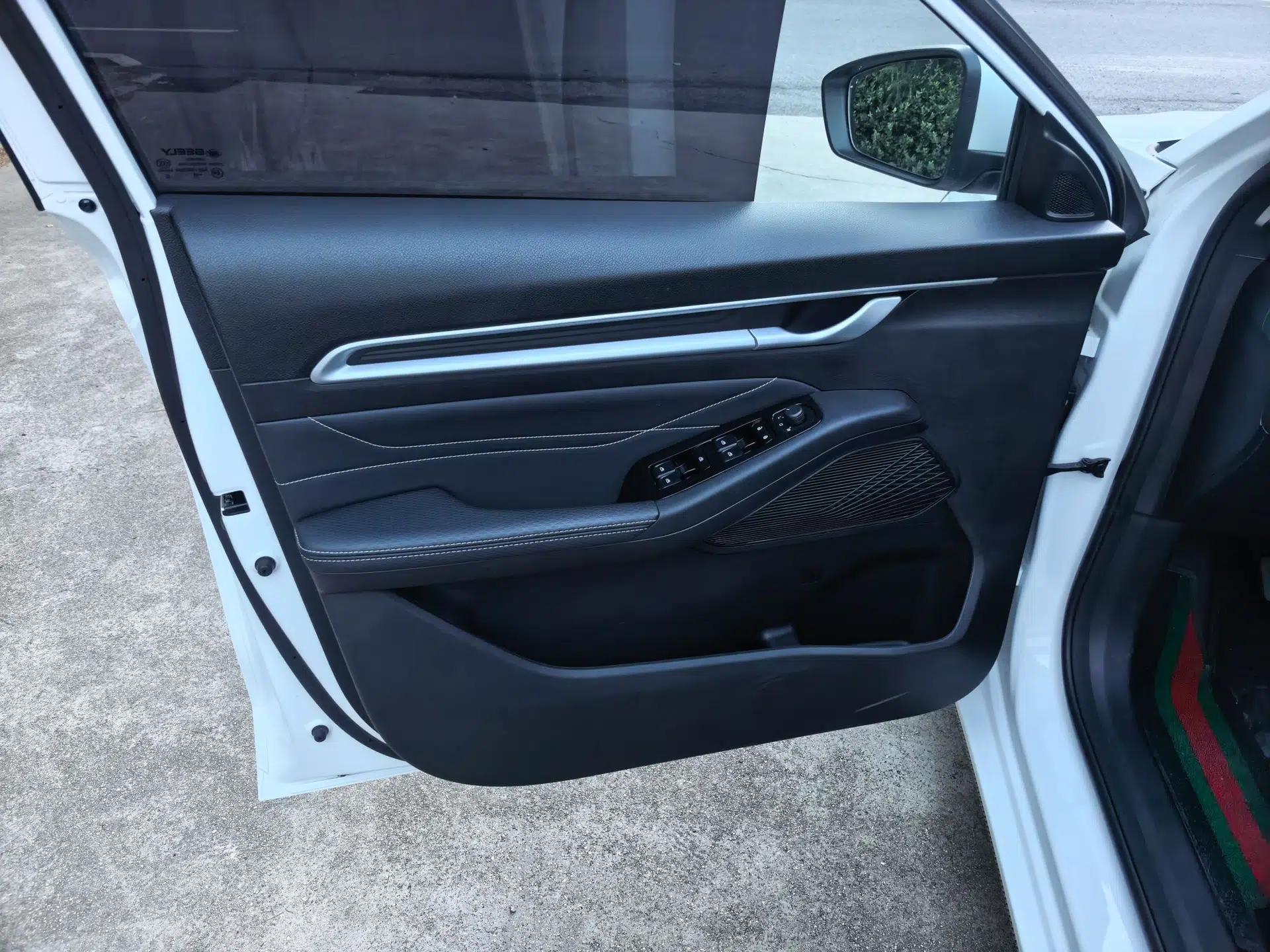 Geely Auto Emgrand 2023 4th Generation Champion Edition 1.5L Manual Luxury Model — миниатюра 28