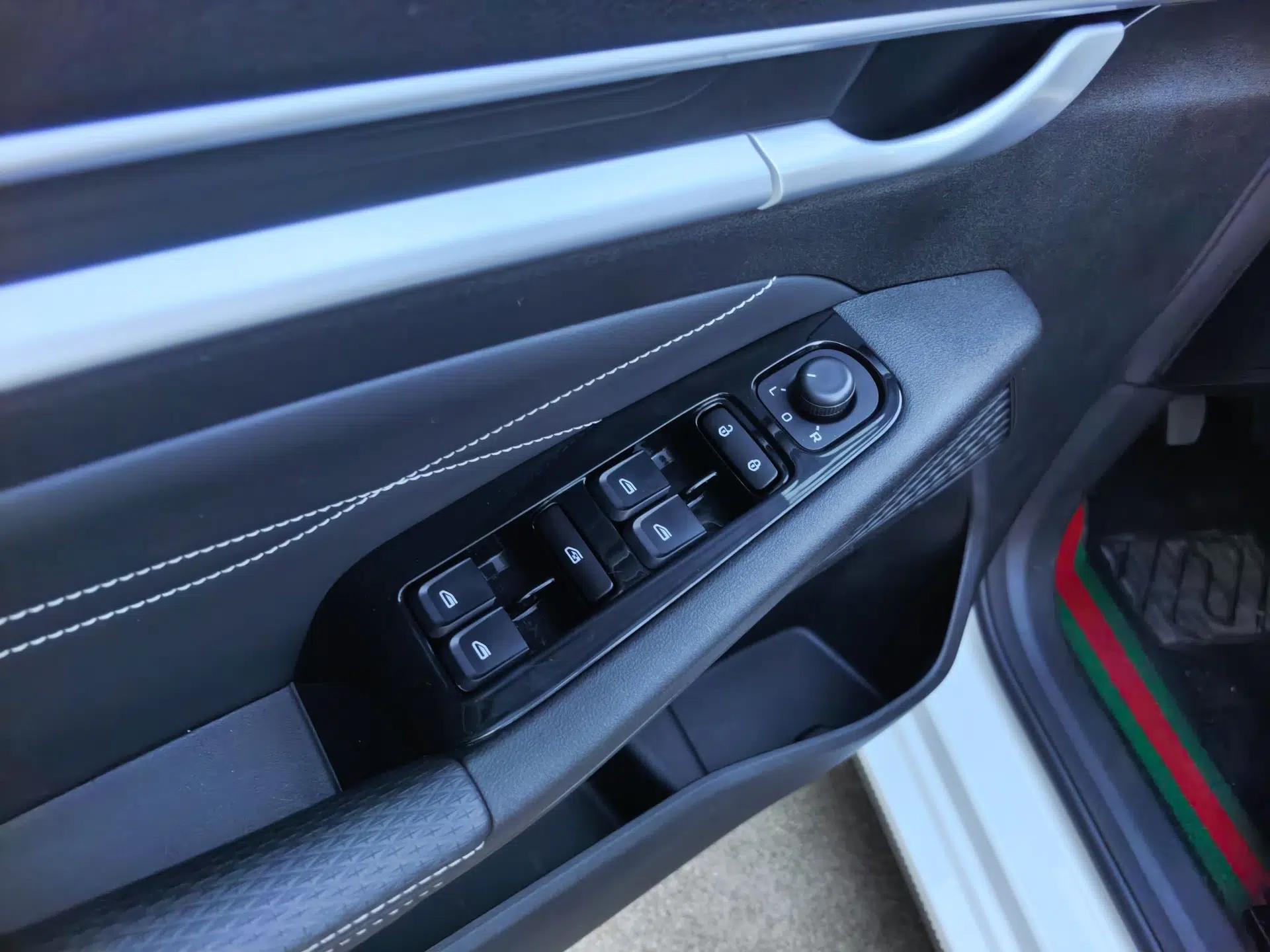 Geely Auto Emgrand 2023 4th Generation Champion Edition 1.5L Manual Luxury Model — миниатюра 29