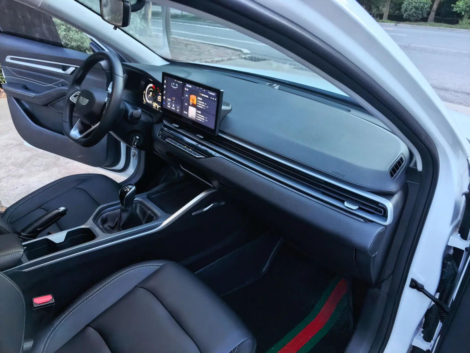 Geely Auto Emgrand 2023 4th Generation Champion Edition 1.5L Manual Luxury Model — миниатюра 33