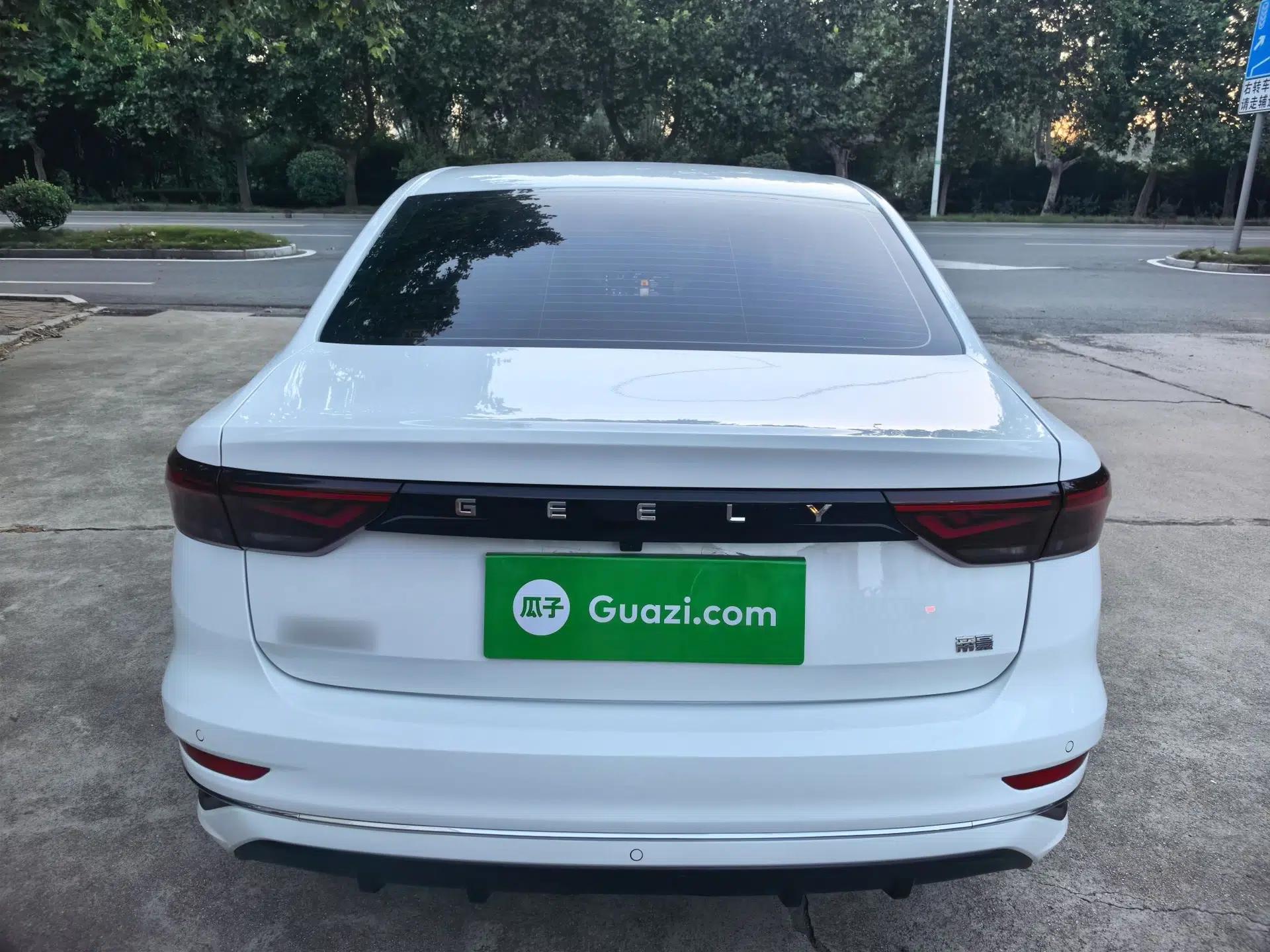 Geely Auto Emgrand 2023 4th Generation Champion Edition 1.5L Manual Luxury Model — миниатюра 5