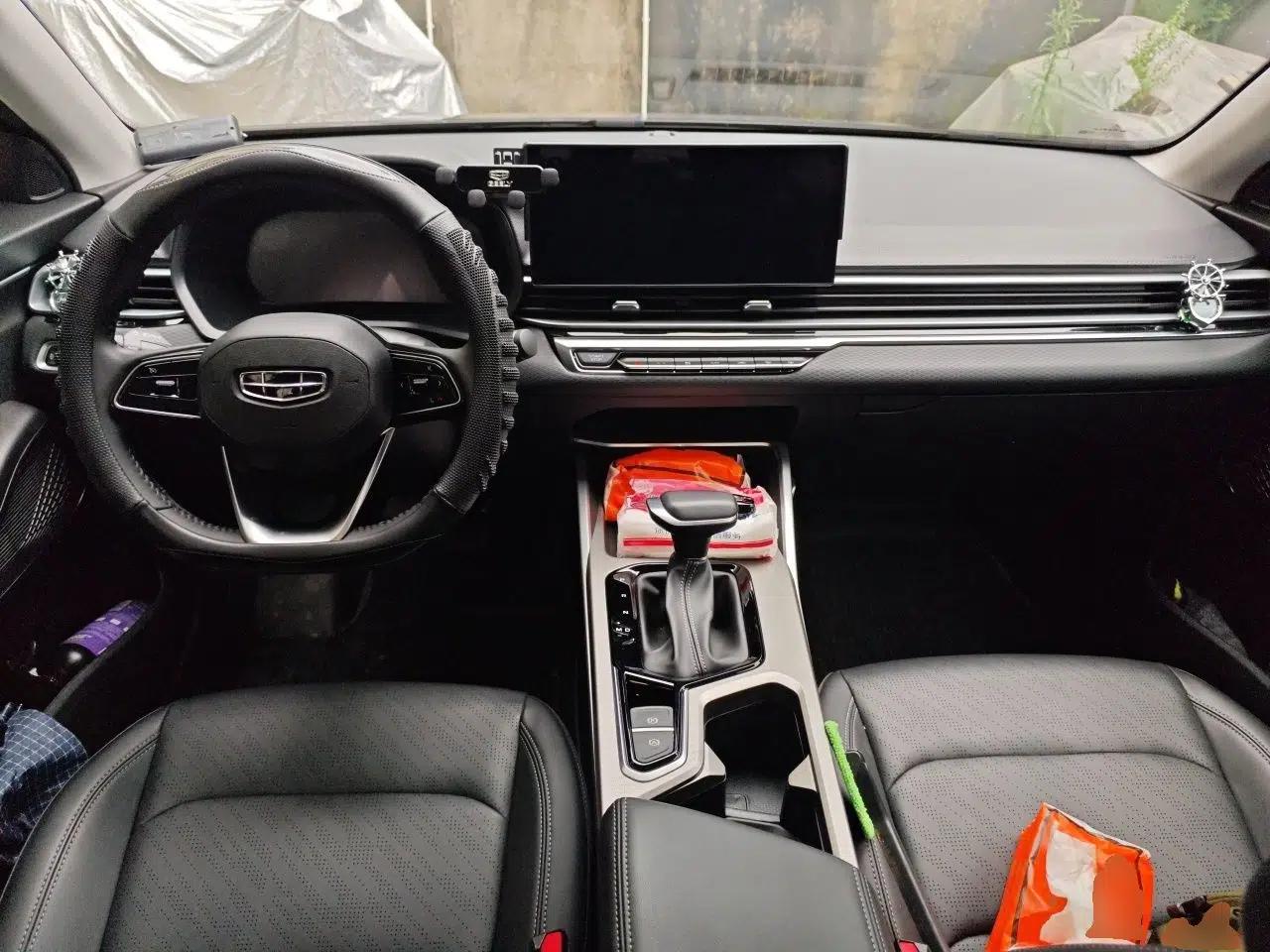 Geely Auto Emgrand 2023 4th Generation Champion Edition 1.5L CVT Luxury Model — миниатюра 9