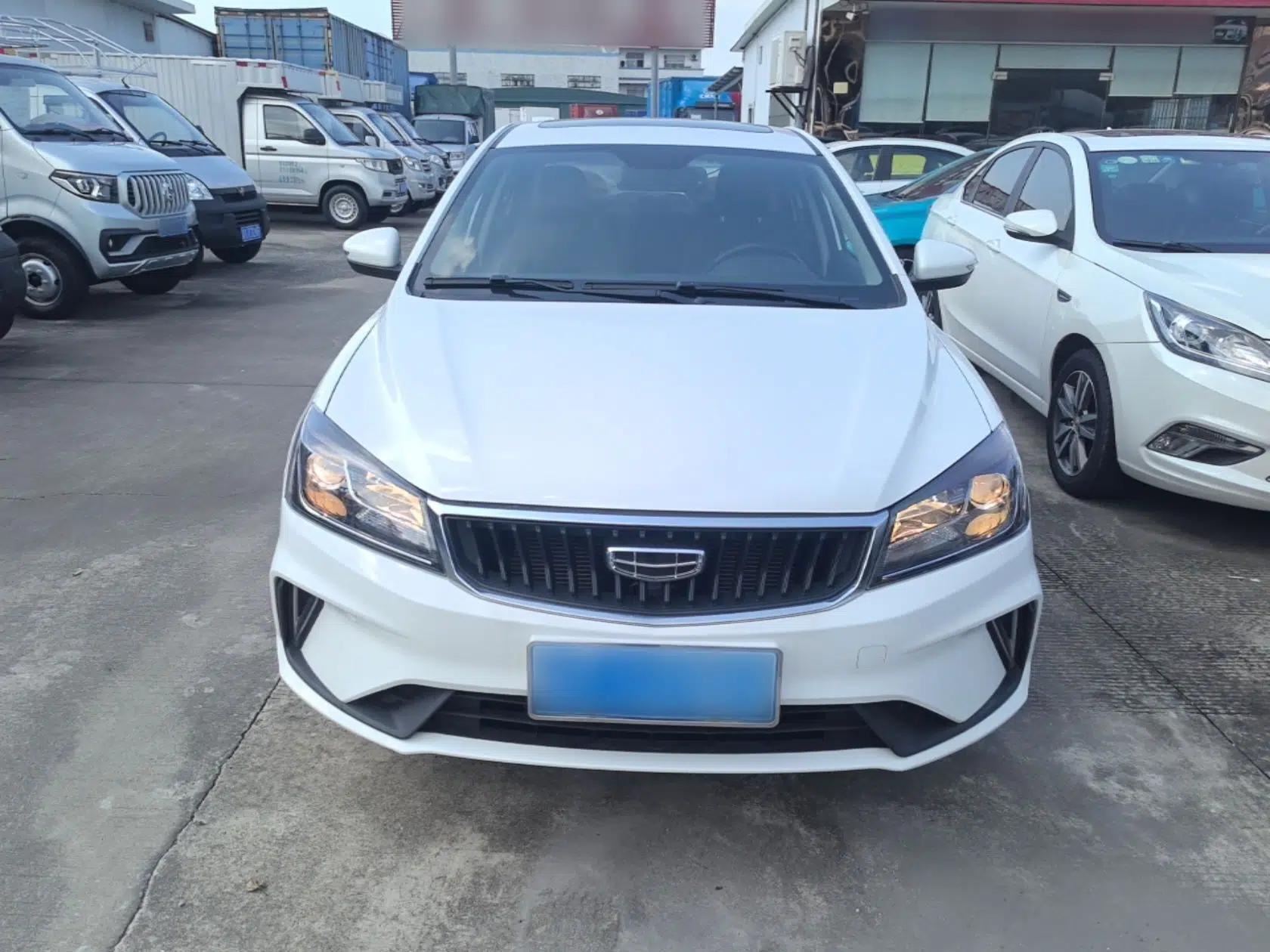 Geely Auto Emgrand 2020 1.5L Manual Luxury Model — миниатюра 2