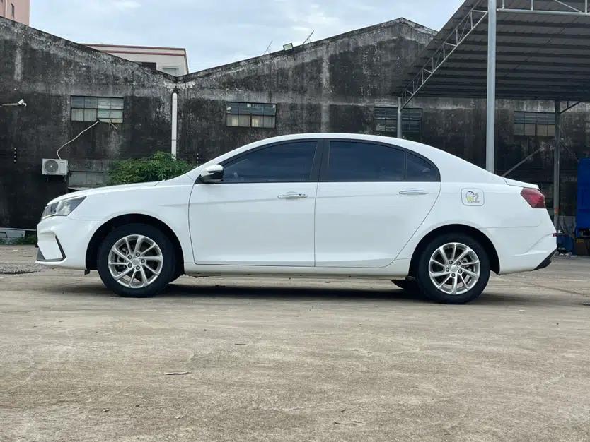 Geely Auto Emgrand 2020 1.5L Manual Luxury Model — миниатюра 16