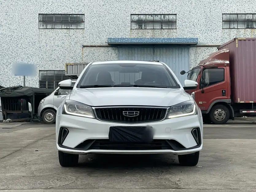 Geely Auto Emgrand 2020 1.5L Manual Luxury Model — миниатюра 18