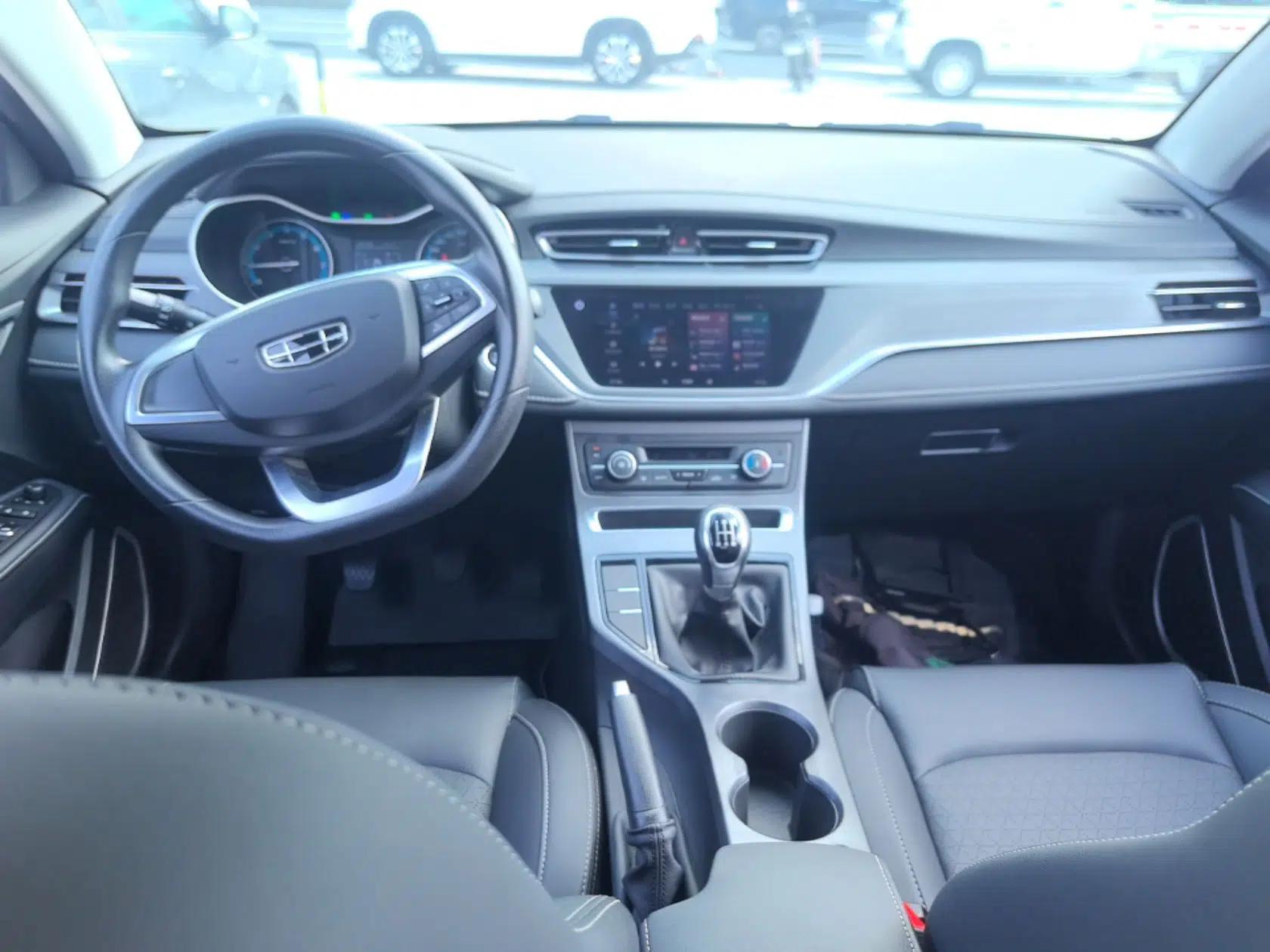 Geely Auto Emgrand 2020 1.5L Manual Luxury Model — миниатюра 21