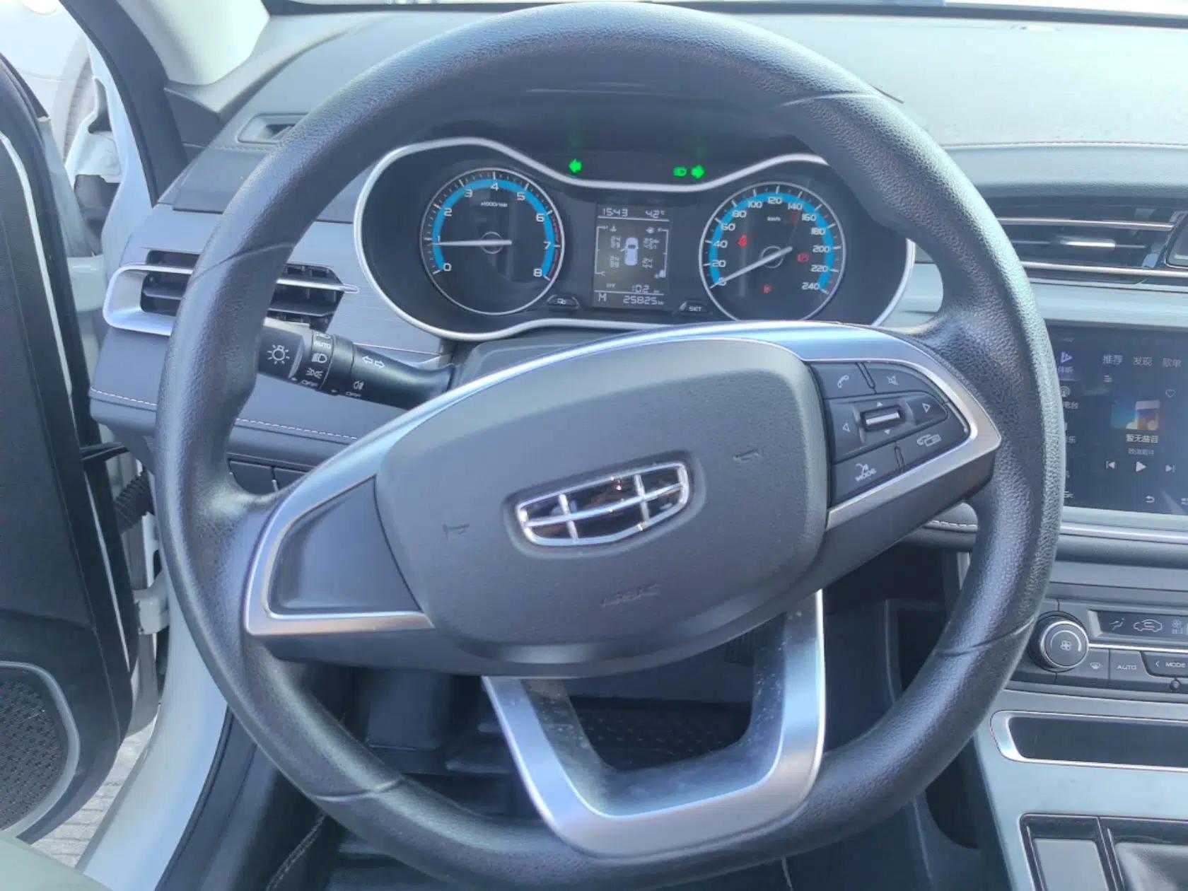 Geely Auto Emgrand 2020 1.5L Manual Luxury Model — миниатюра 22