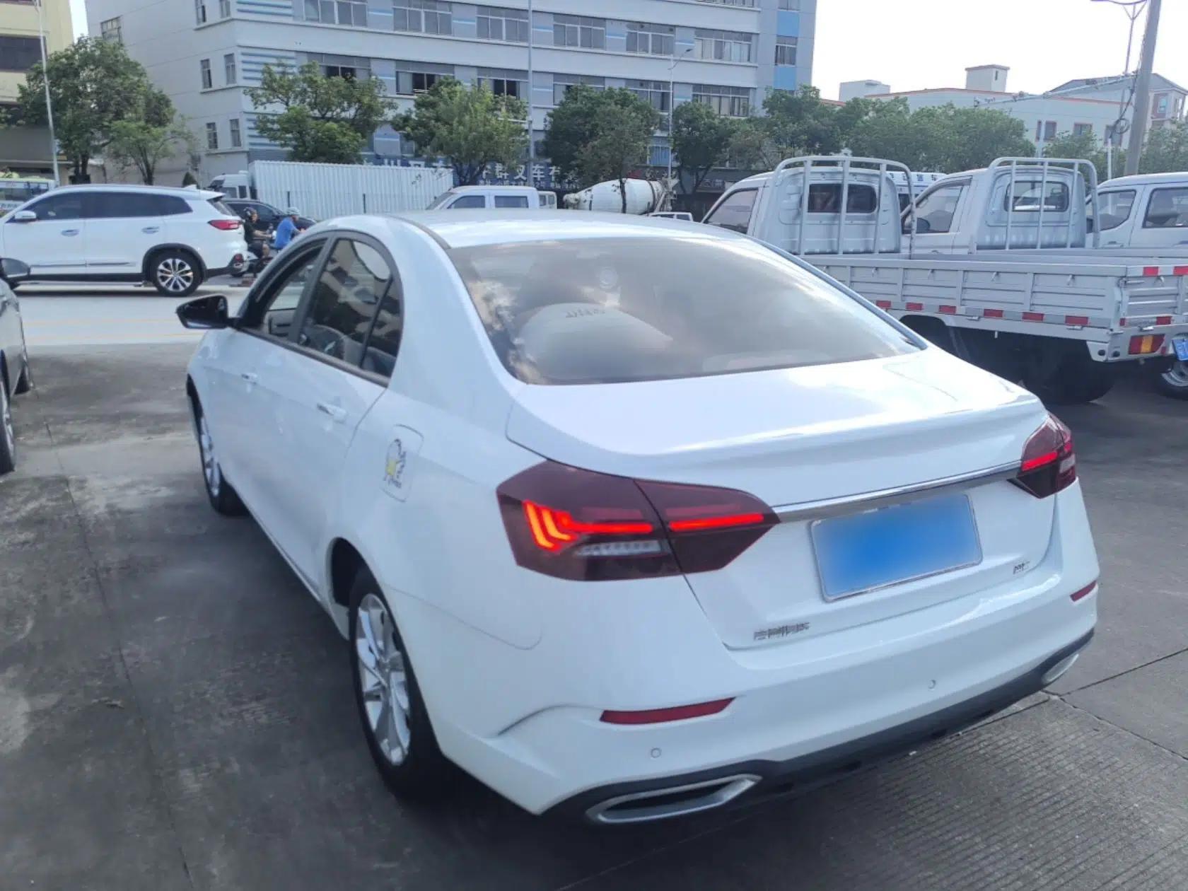Geely Auto Emgrand 2020 1.5L Manual Luxury Model — миниатюра 4