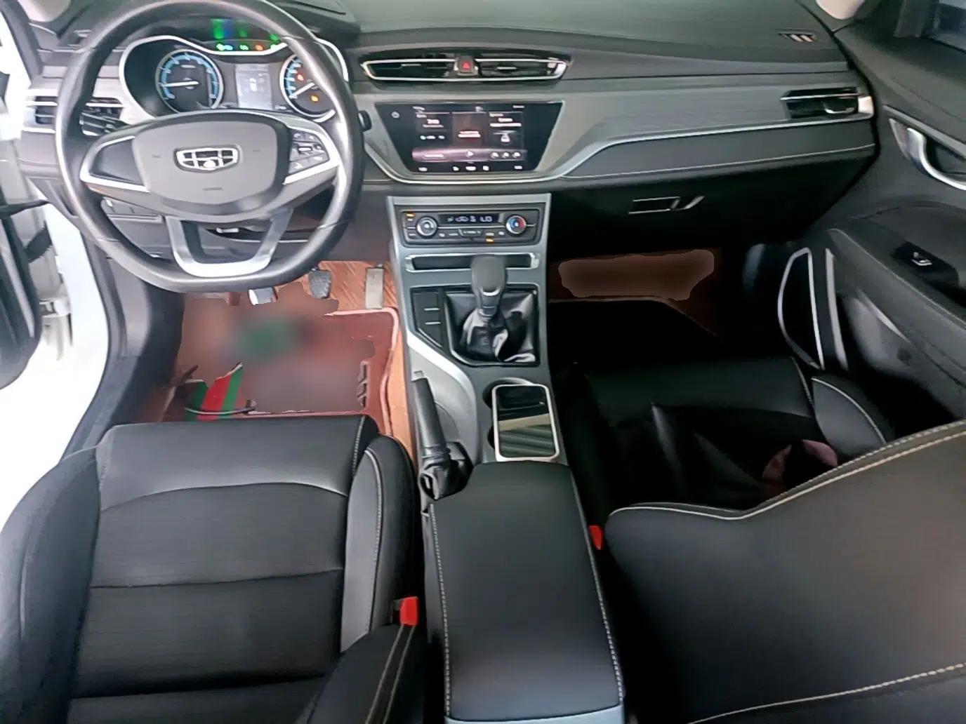 Geely Auto Emgrand 2021 UP 1.5L Manual Luxury Model — миниатюра 12