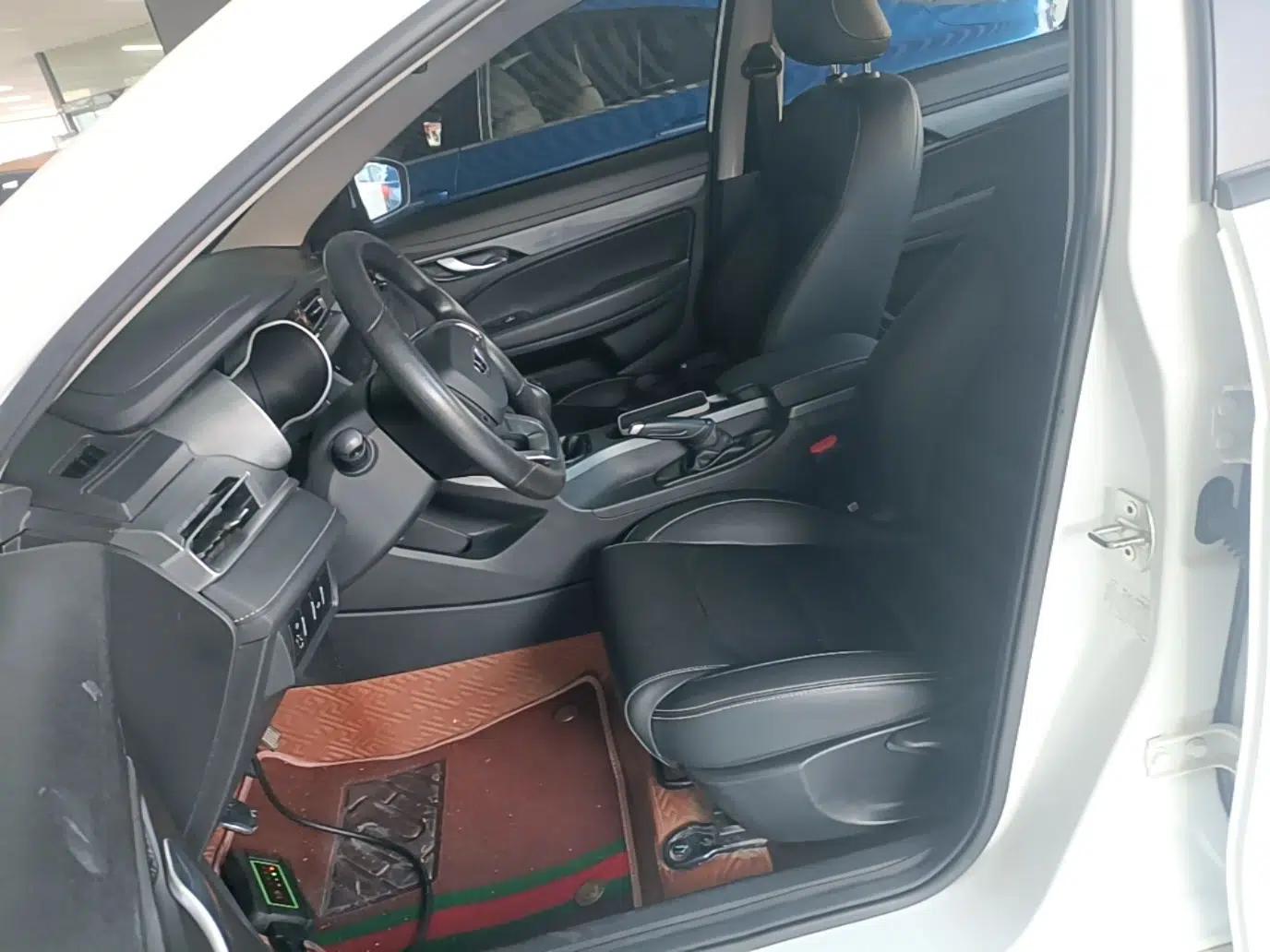 Geely Auto Emgrand 2021 UP 1.5L Manual Luxury Model — миниатюра 17