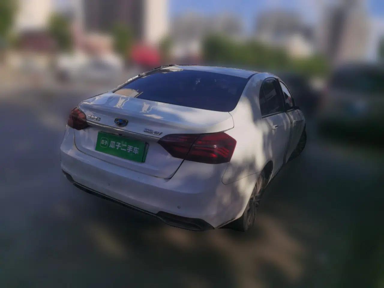 Geely Auto Emgrand New Energy 2018 EV450 Elite Model — миниатюра 6