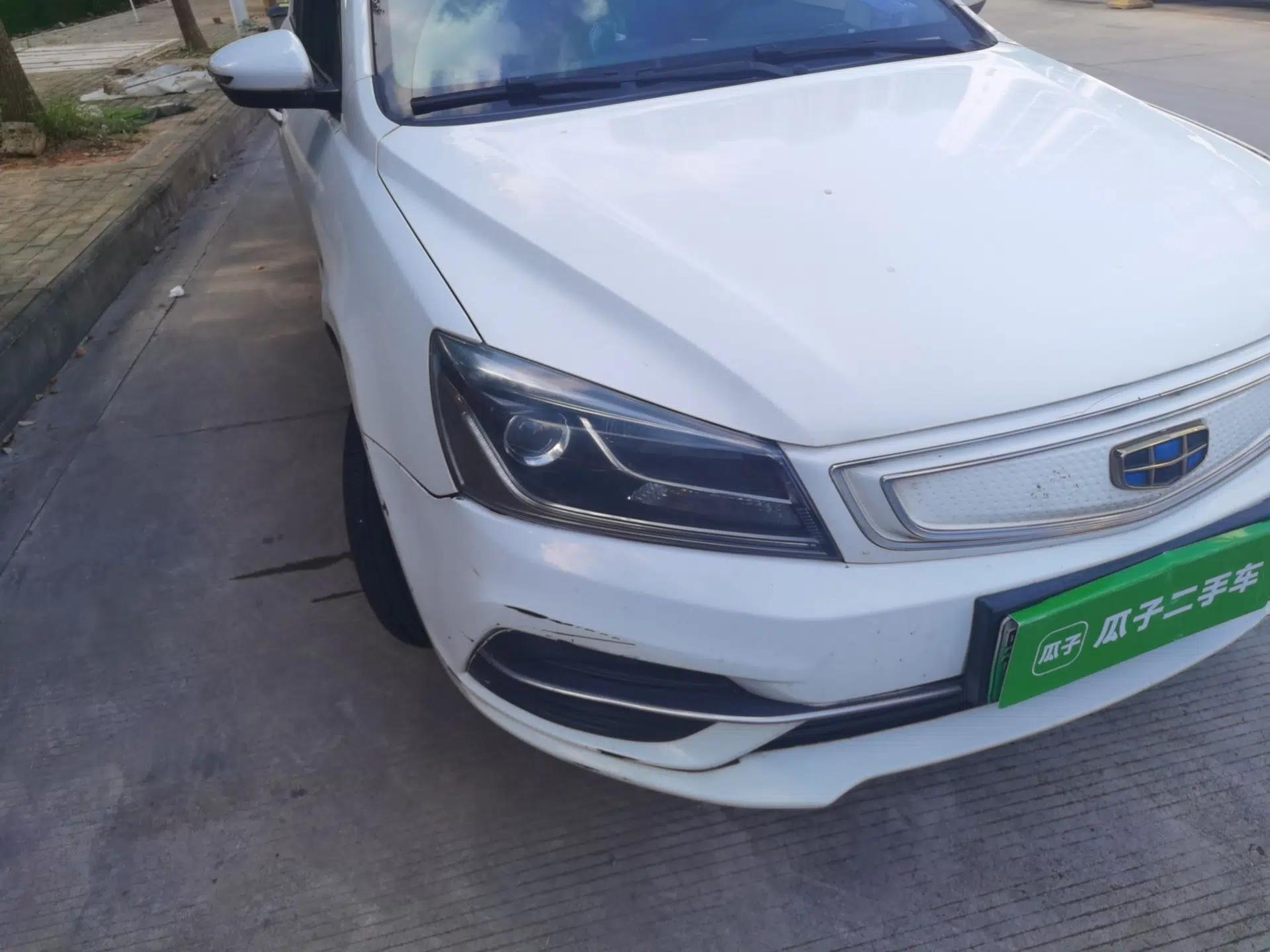Geely Auto Emgrand New Energy 2018 EV450 Elite Model — миниатюра 7