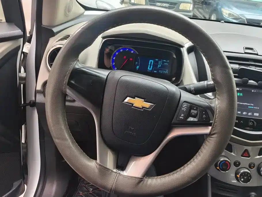 Chevrolet Trax 2014 1.4T Automatic 2WD Luxury — миниатюра 15