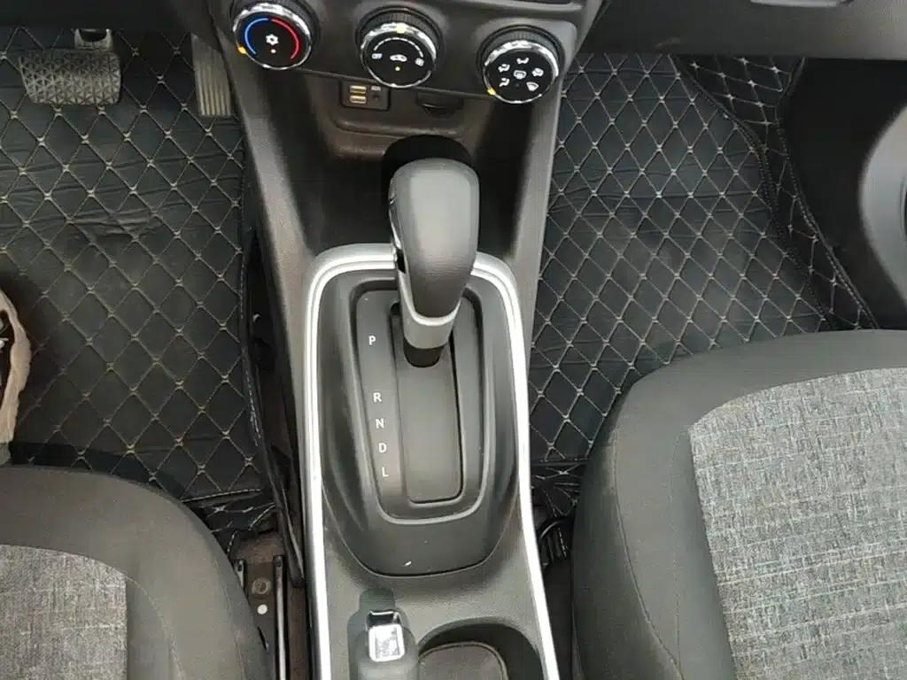 Chevrolet Trax 2019 Redline 335T CVT Trendy Edition (National VI Emission Standard) — миниатюра 14