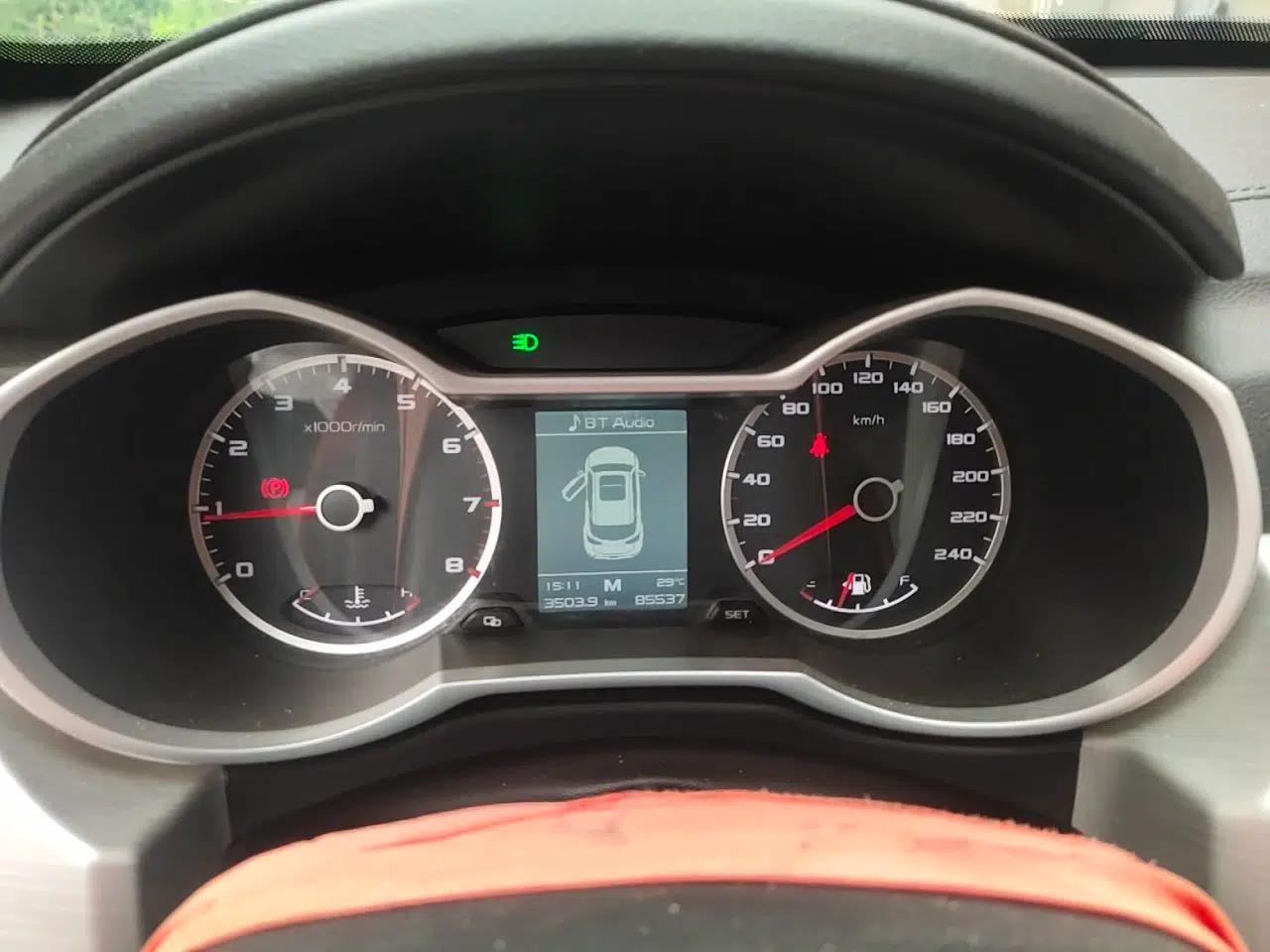 Geely Auto Emgrand X7 Sport 2018 2.0L Manual Two-Wheel Drive Zhiya Version — миниатюра 11