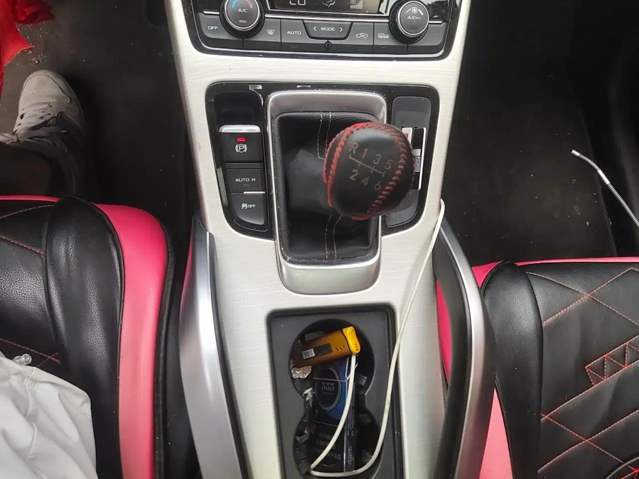 Geely Auto Emgrand X7 Sport 2018 2.0L Manual Two-Wheel Drive Zhiya Version — миниатюра 14