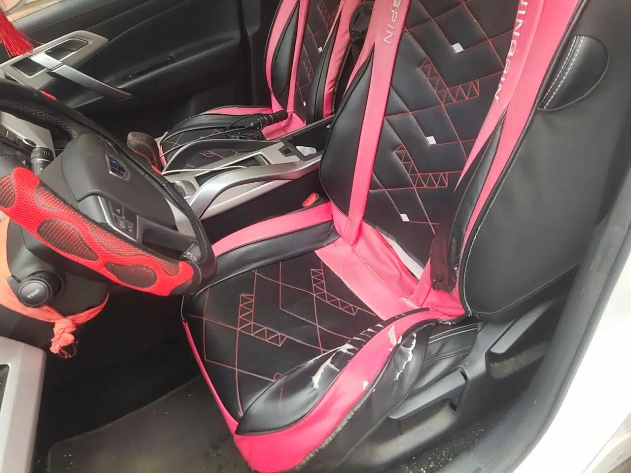 Geely Auto Emgrand X7 Sport 2018 2.0L Manual Two-Wheel Drive Zhiya Version — миниатюра 15