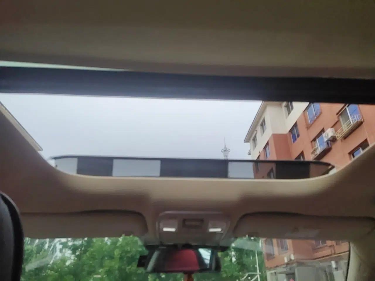 Geely Auto Emgrand X7 Sport 2018 2.0L Manual Two-Wheel Drive Zhiya Version — миниатюра 18