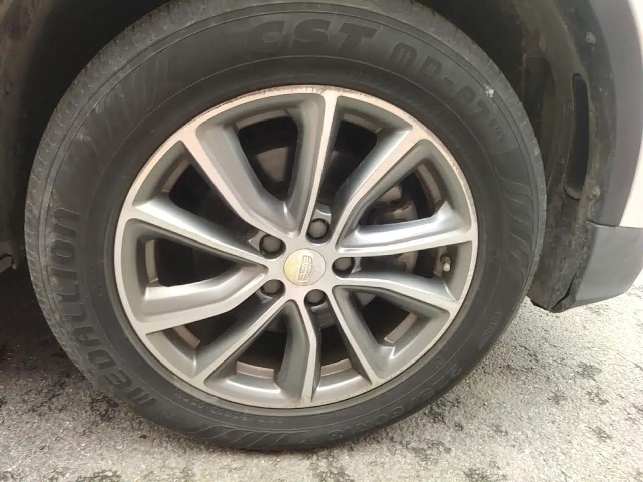 Geely Auto Emgrand X7 Sport 2018 2.0L Manual Two-Wheel Drive Zhiya Version — миниатюра 8