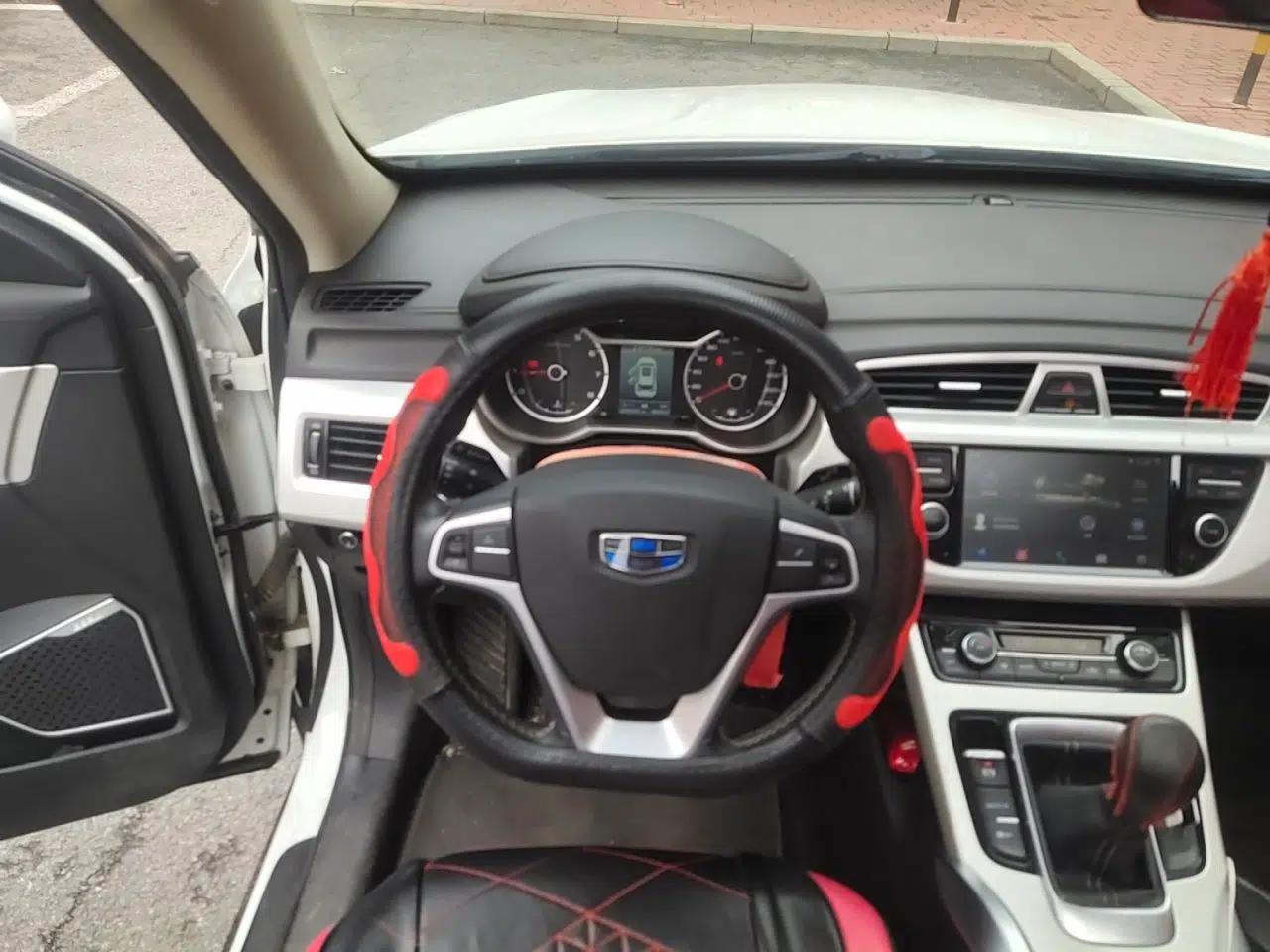 Geely Auto Emgrand X7 Sport 2018 2.0L Manual Two-Wheel Drive Zhiya Version — миниатюра 10