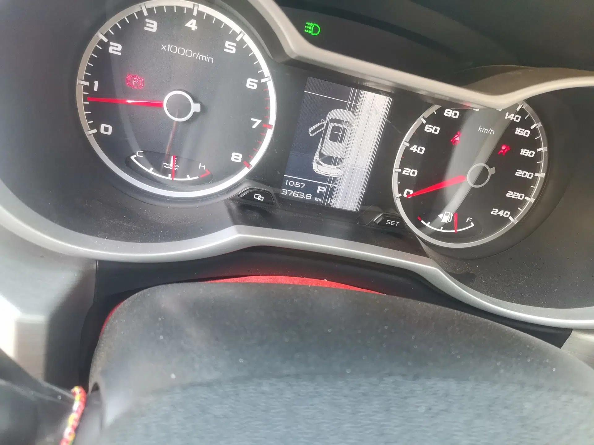 Geely Auto Emgrand X7 Sport 2016 1.8TD Automatic ZhiShang Model — миниатюра 12