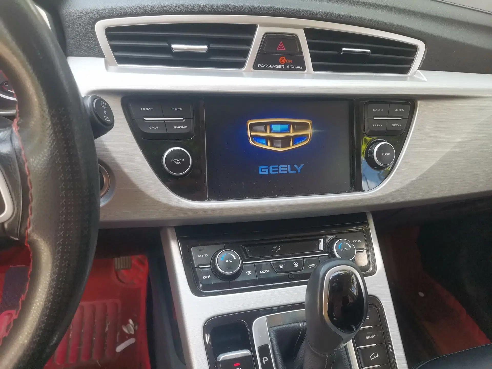 Geely Auto Emgrand X7 Sport 2016 1.8TD Automatic ZhiShang Model — миниатюра 13