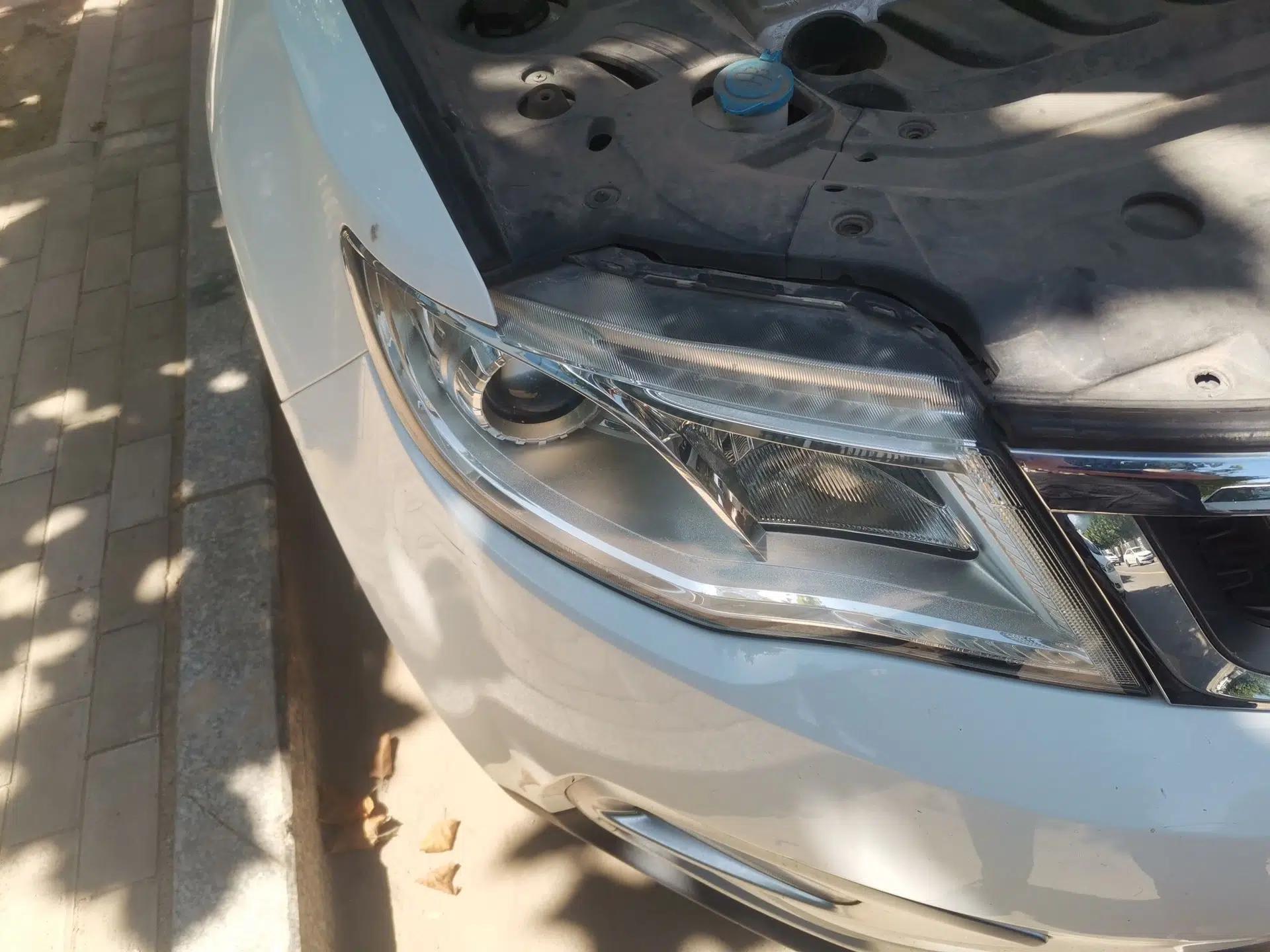Geely Auto Emgrand X7 Sport 2016 1.8TD Automatic ZhiShang Model — миниатюра 7